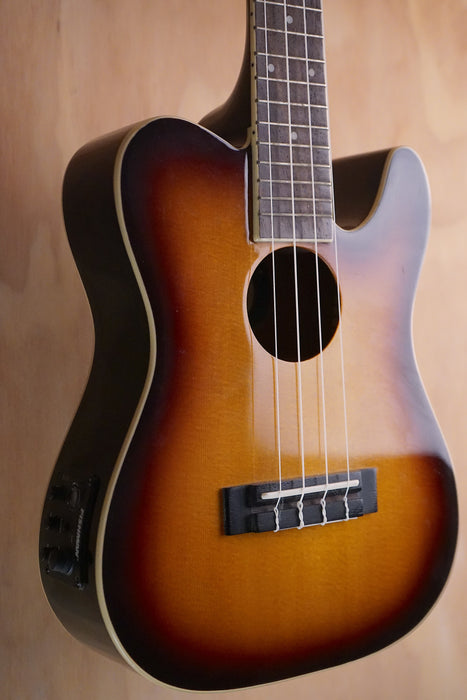 Fender '52 Concert Acoustic-Electric Ukulele 2-Colour Sunburst Concert Ukulele, (Used) - Fair Deal Music