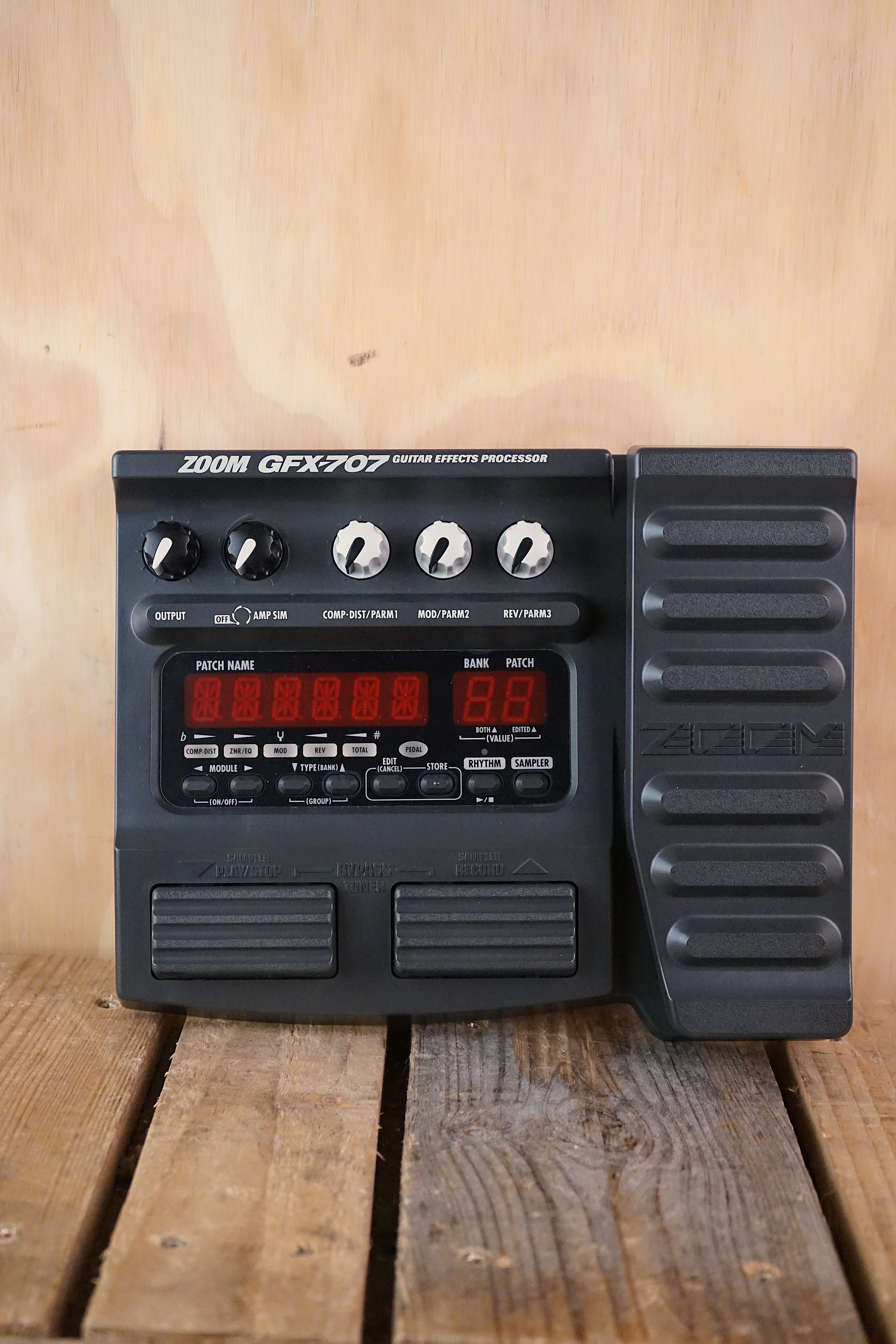 Zoom GFX-707 Guitar Multi-Effects Processor, (Used) - Fair Deal Music