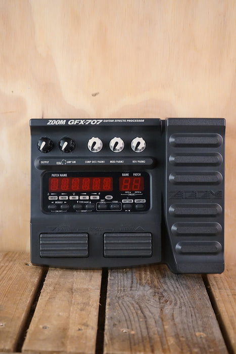 Zoom GFX-707 Guitar Multi-Effects Processor, (Used)