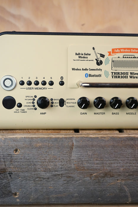 Yamaha THR30II Wireless Desktop Guitar Amplifier, (Used)