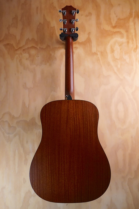 Taylor 310 Dreadnought Acoustic Guitar, (Used)