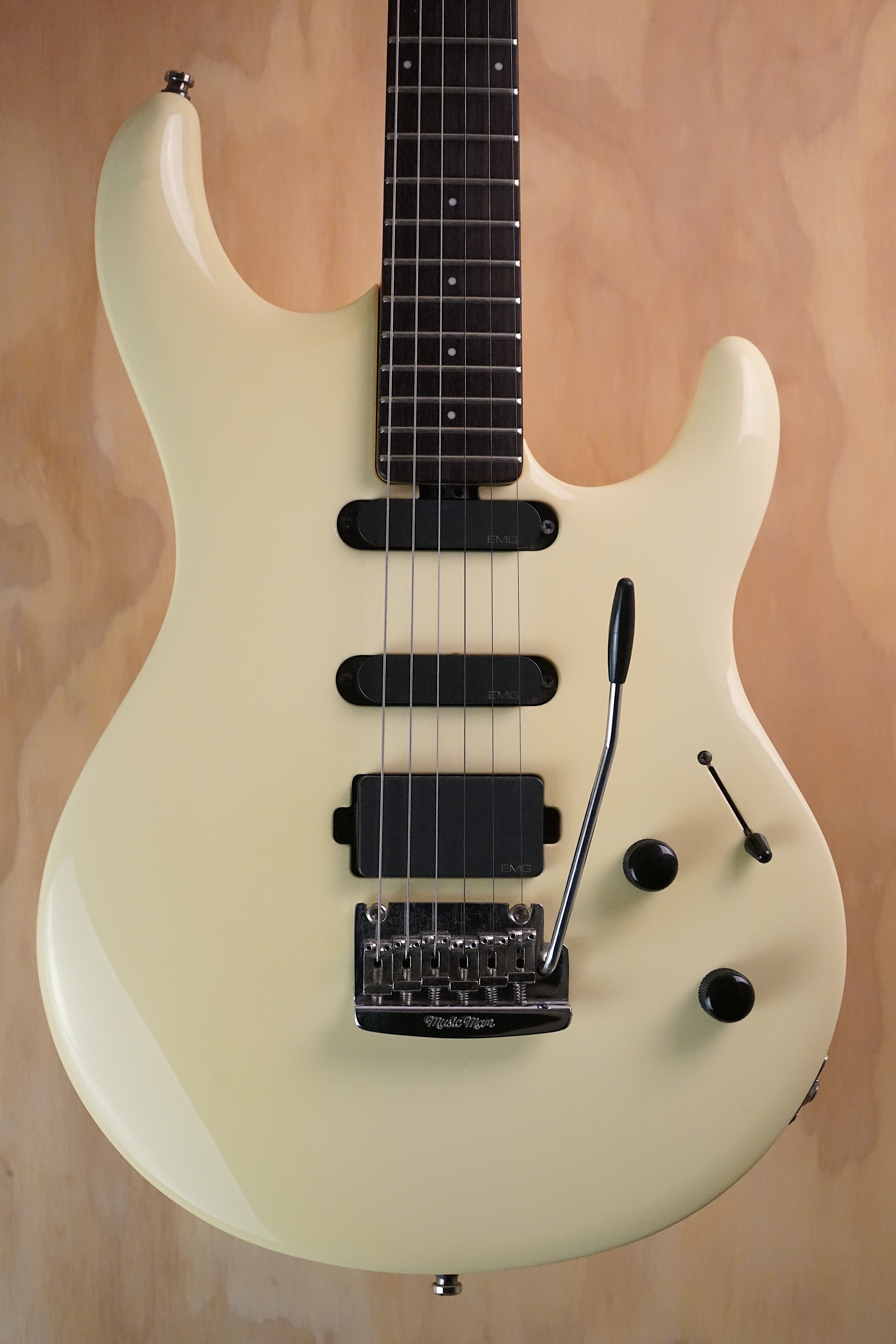 2005 Ernie Ball Music Man Luke II Limited Edition Butter Cream Electric Guitar - Used - Fair Deal Music