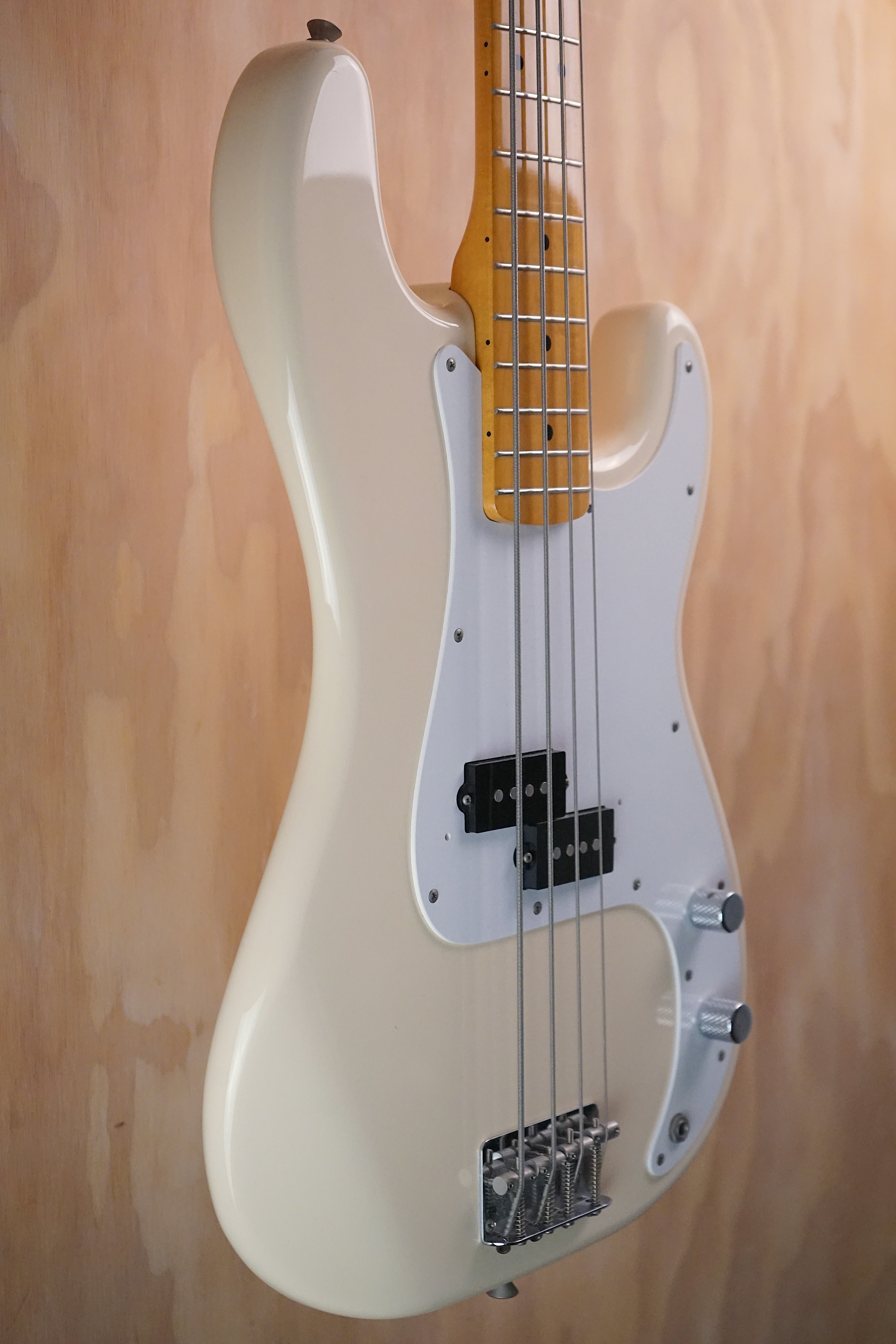 Fender Precision Bass PB-57 MIJ Olympic White, (Used) - Fair Deal Music