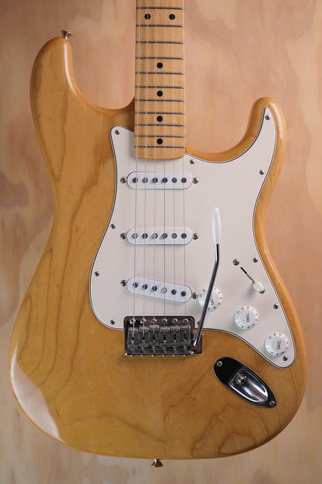 Fender Classic Series ’70s Stratocaster Natural Electric Guitar, (Used)