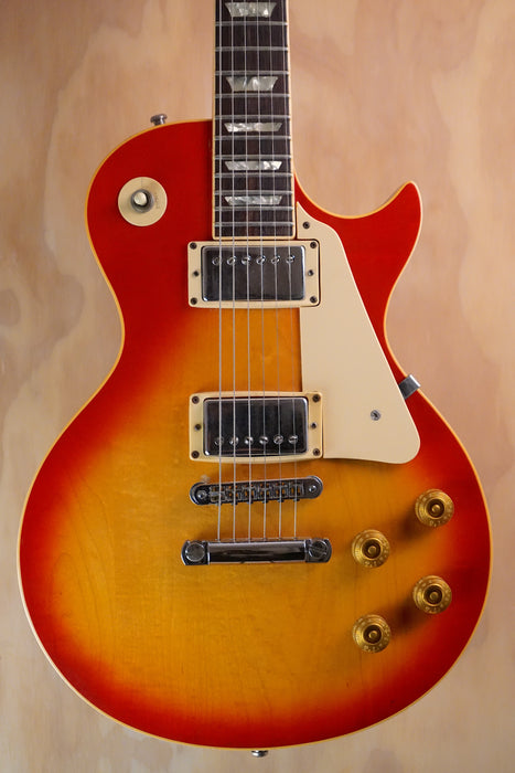 1980 Gibson Les Paul Standard Cherry Sunburst Electric Guitar, (Used, Comm)