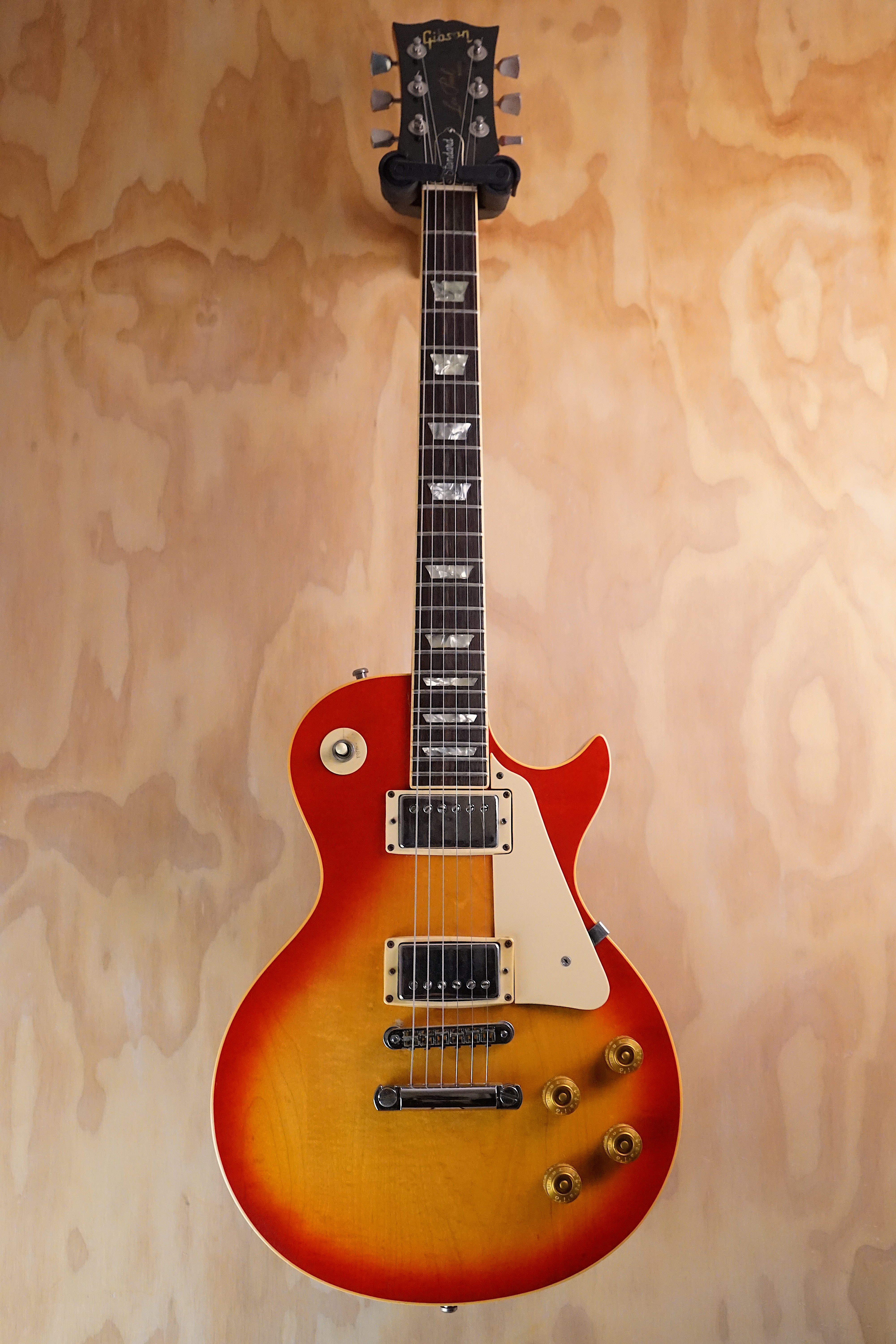 1980 Gibson Les Paul Standard Cherry Sunburst Electric Guitar, (Used, Comm) - Fair Deal Music