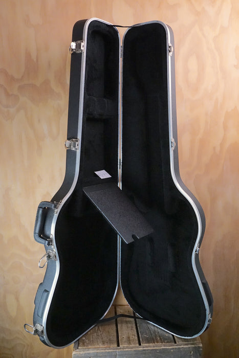 Fender Moulded Shaped Hard Case for Stratocaster / Telecaster, (Used) - Fair Deal Music