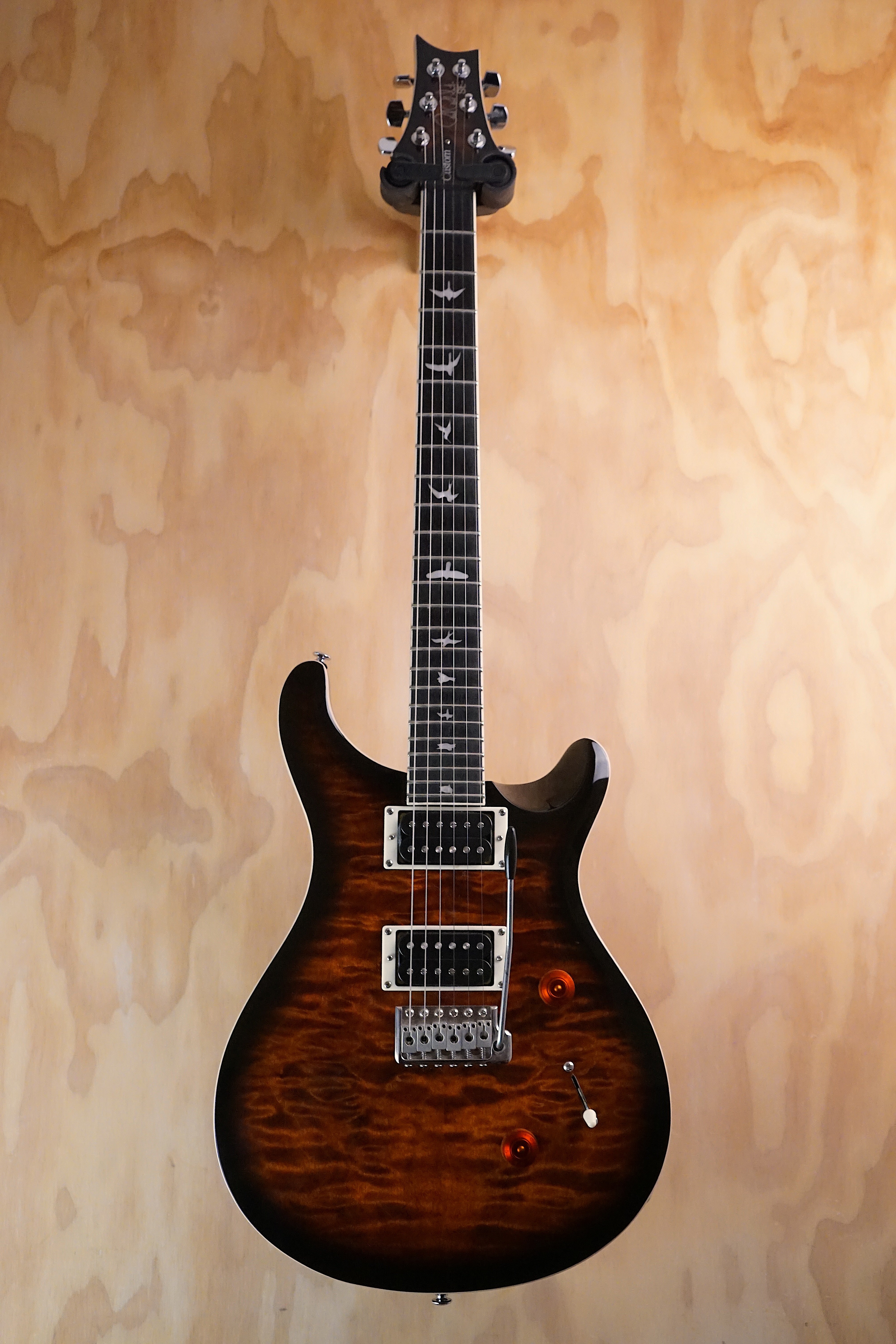 PRS SE Custom 24 Quilt Black Gold Burst Electric Guitar, (Used) - Fair Deal Music