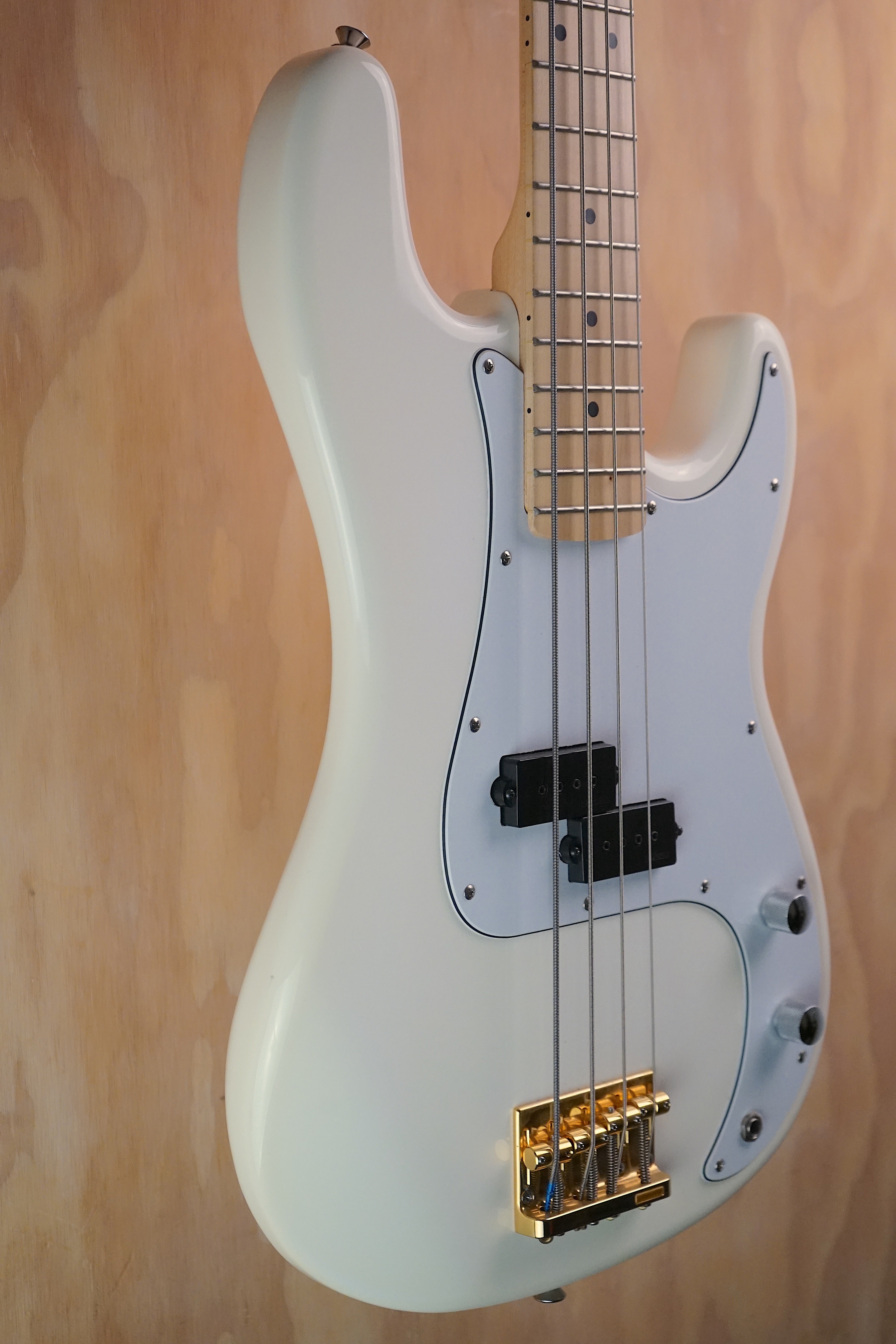 Aria Pro II STB Series White Bass Guitar, (Used)
