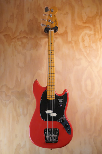 Fender American Professional Classic Mustang Bass Faded Dakota Red Short Scale Bass, (Nearly New)