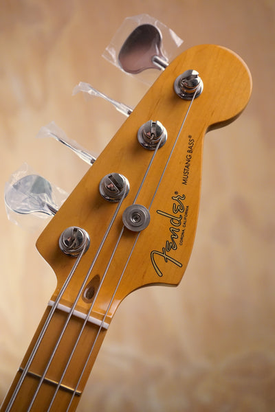 Fender American Professional Classic Mustang Bass Faded Dakota Red Short Scale Bass, (Nearly New)
