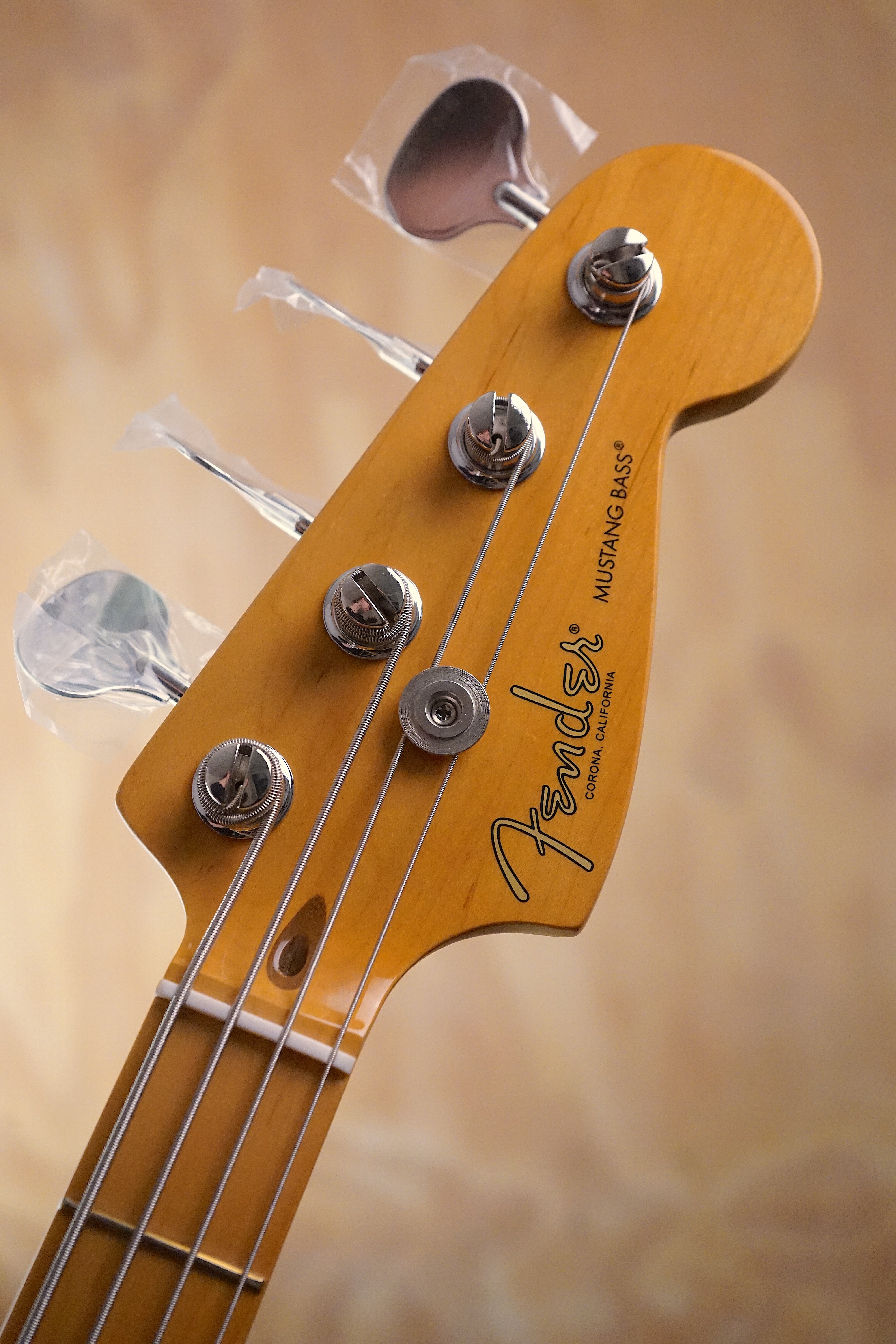 Fender American Professional Classic Mustang Bass Faded Dakota Red Short Scale Bass, (Nearly New)