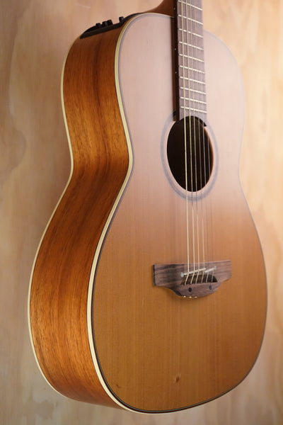 Takamine CP3NYK New Yorker Parlor Electro-Acoustic Guitar Natural, (Used)