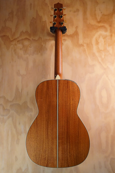 Takamine CP3NYK New Yorker Parlor Electro-Acoustic Guitar Natural, (Used)