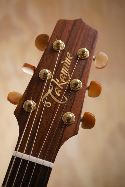Takamine CP3NYK New Yorker Parlor Electro-Acoustic Guitar Natural, (Used)