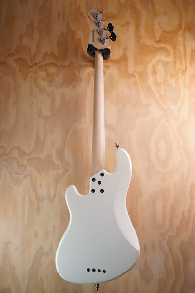 Lakland Skyline Darryl Jones 4 String White Pearl, (Used, Comm)