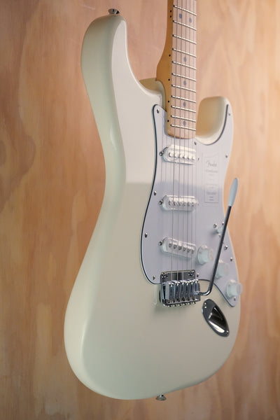 Fender Standard Stratocaster Olympic White, (Used, Comm)