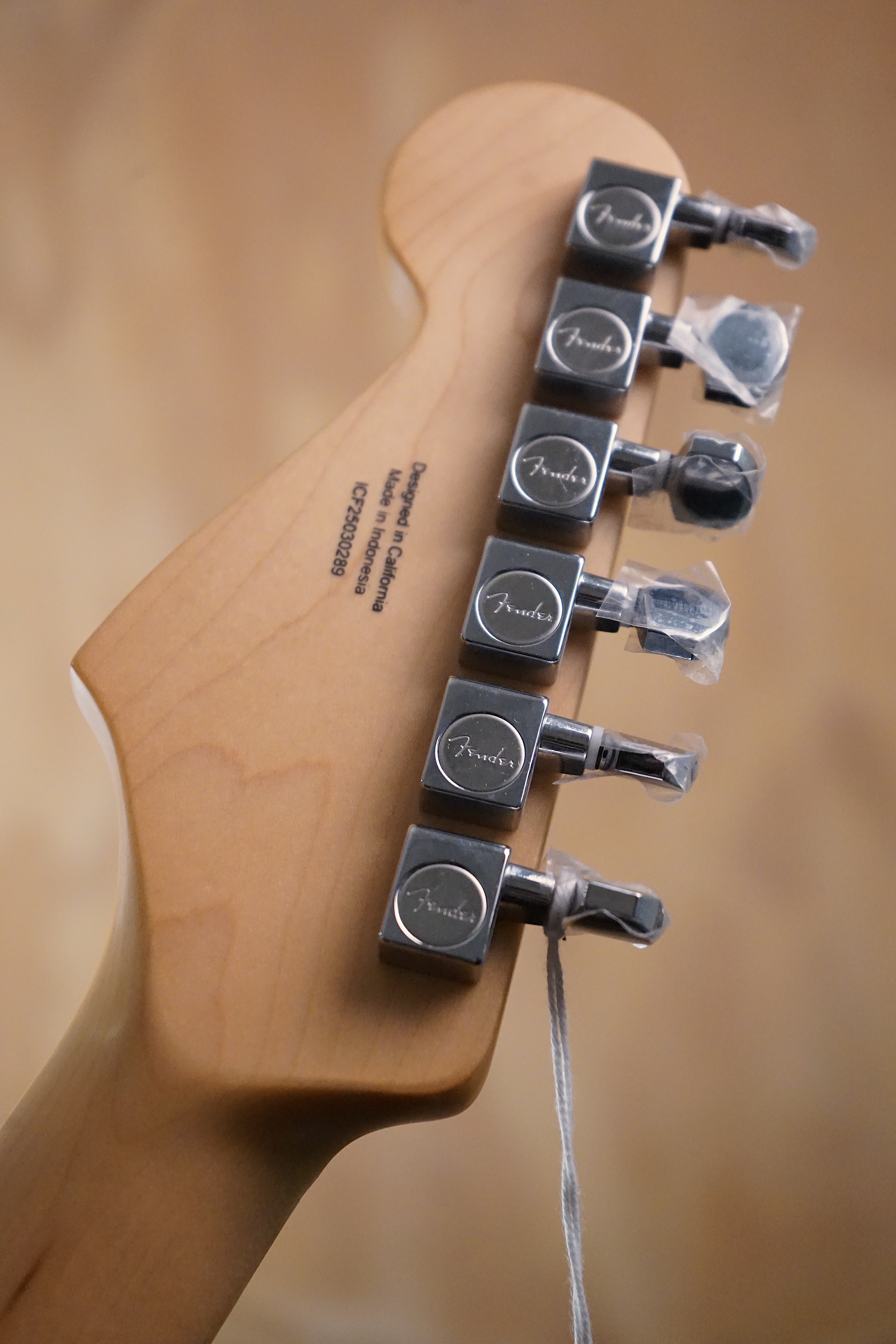 Fender Standard Stratocaster Olympic White, (Used, Comm)