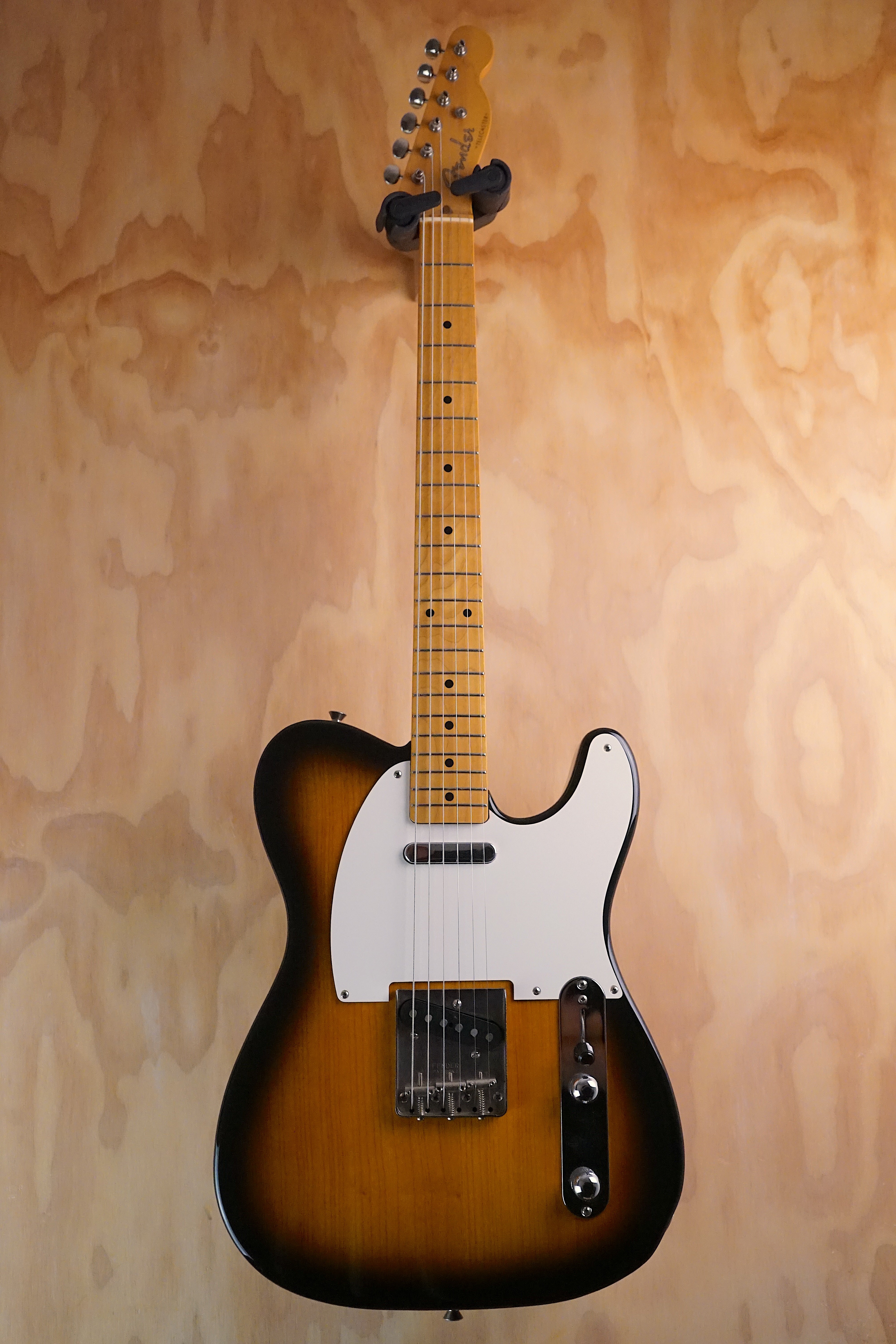 Fender Japan TL-52 Telecaster Sunburst, (Used, Comm)