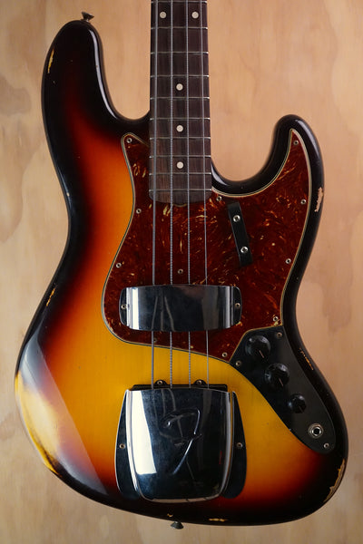 Fender Custom Shop ’64 Jazz Bass Relic RW 3-Color Sunburst, (Used)
