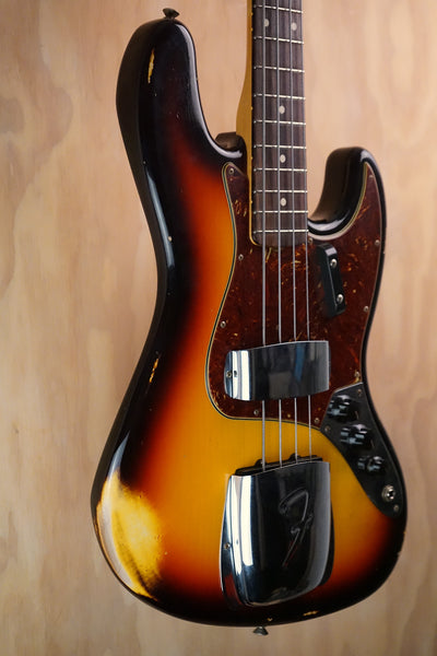 Fender Custom Shop ’64 Jazz Bass Relic RW 3-Color Sunburst, (Used)