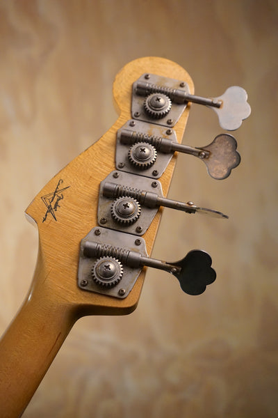 Fender Custom Shop ’64 Jazz Bass Relic RW 3-Color Sunburst, (Used)