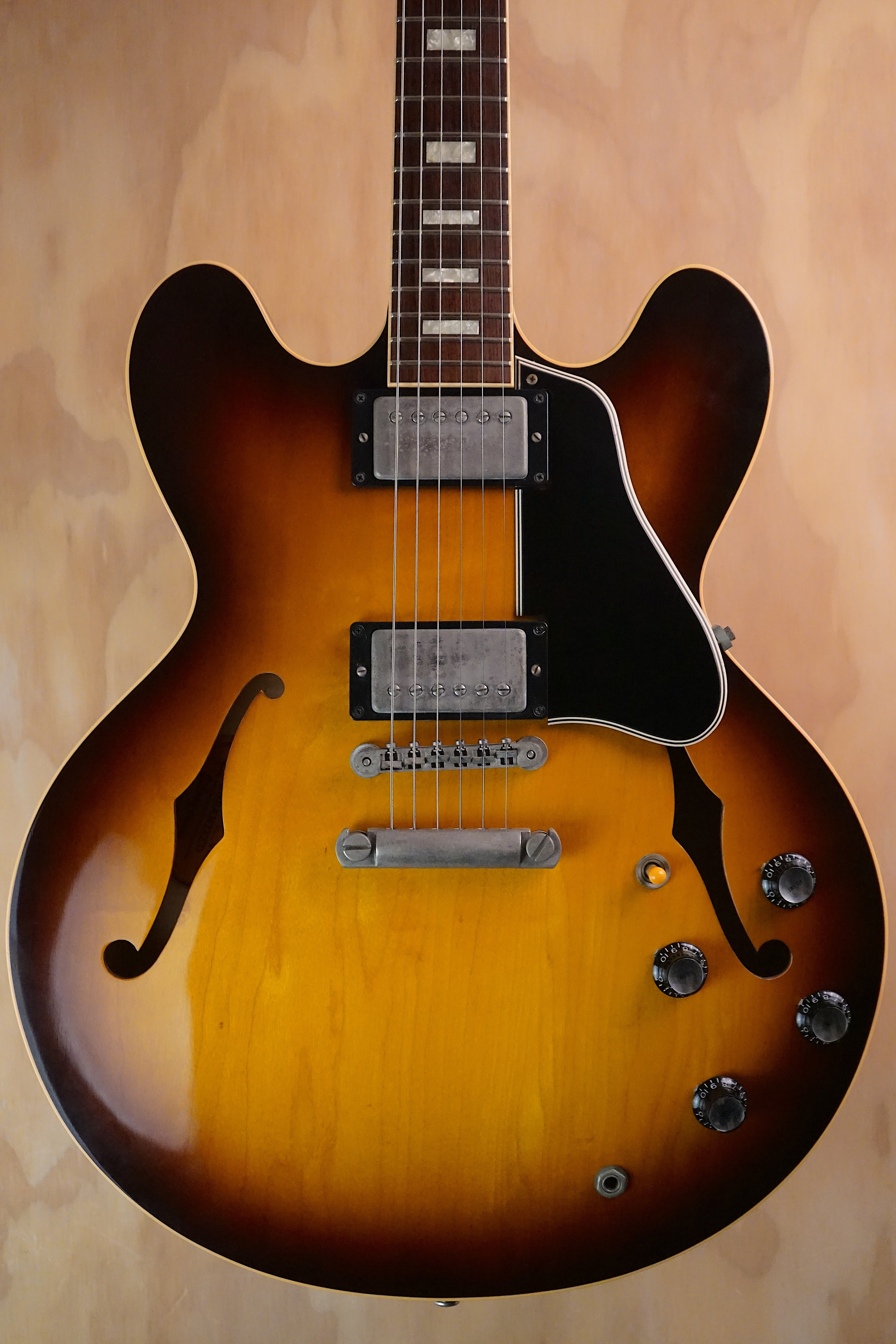 Gibson Custom Historic ’63 ES-335 Block Reissue Vintage Burst, (Used, Comm)