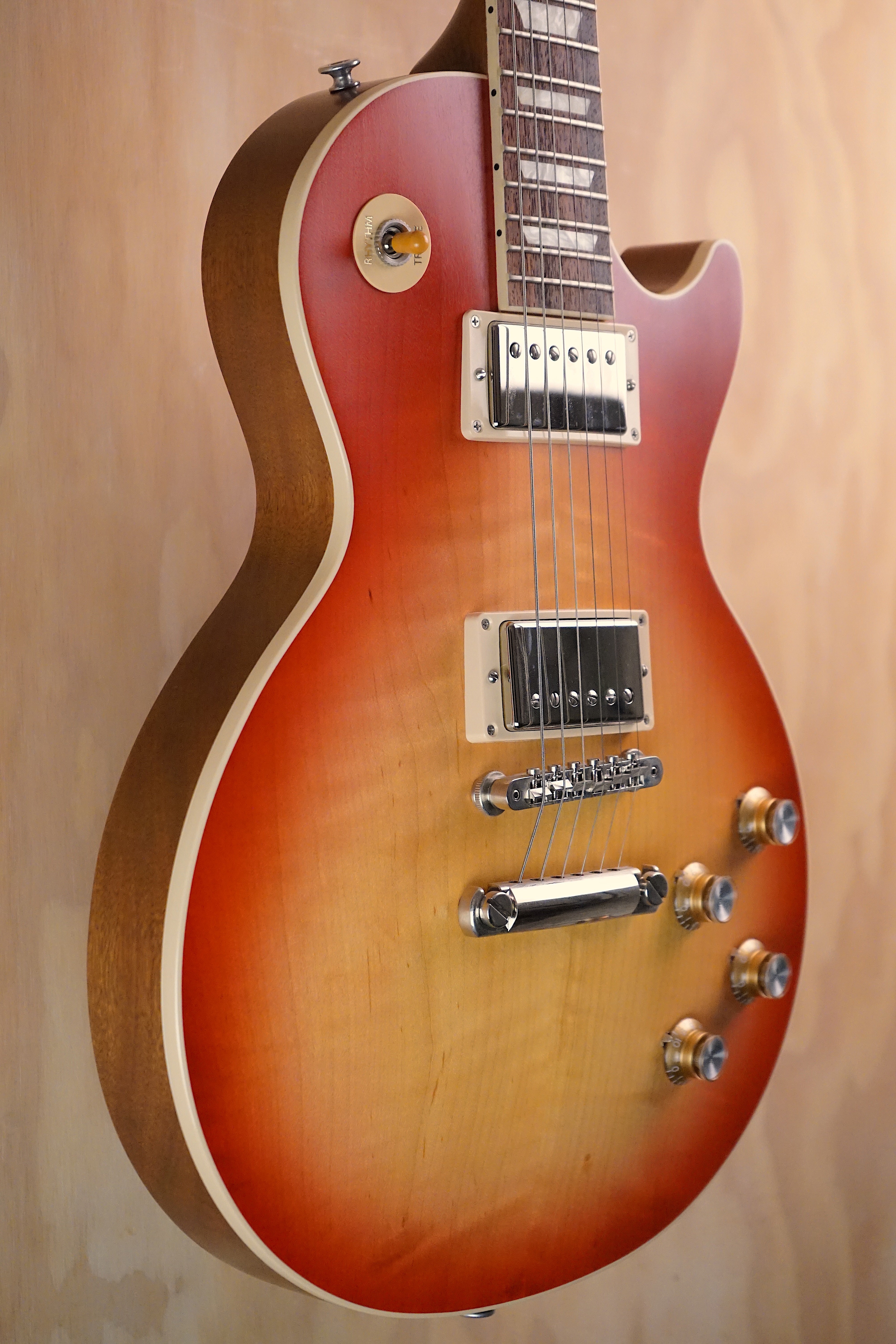 Gibson Les Paul Standard 60s Faded Vintage Cherry Sunburst, (Used, Comm) - Fair Deal Music