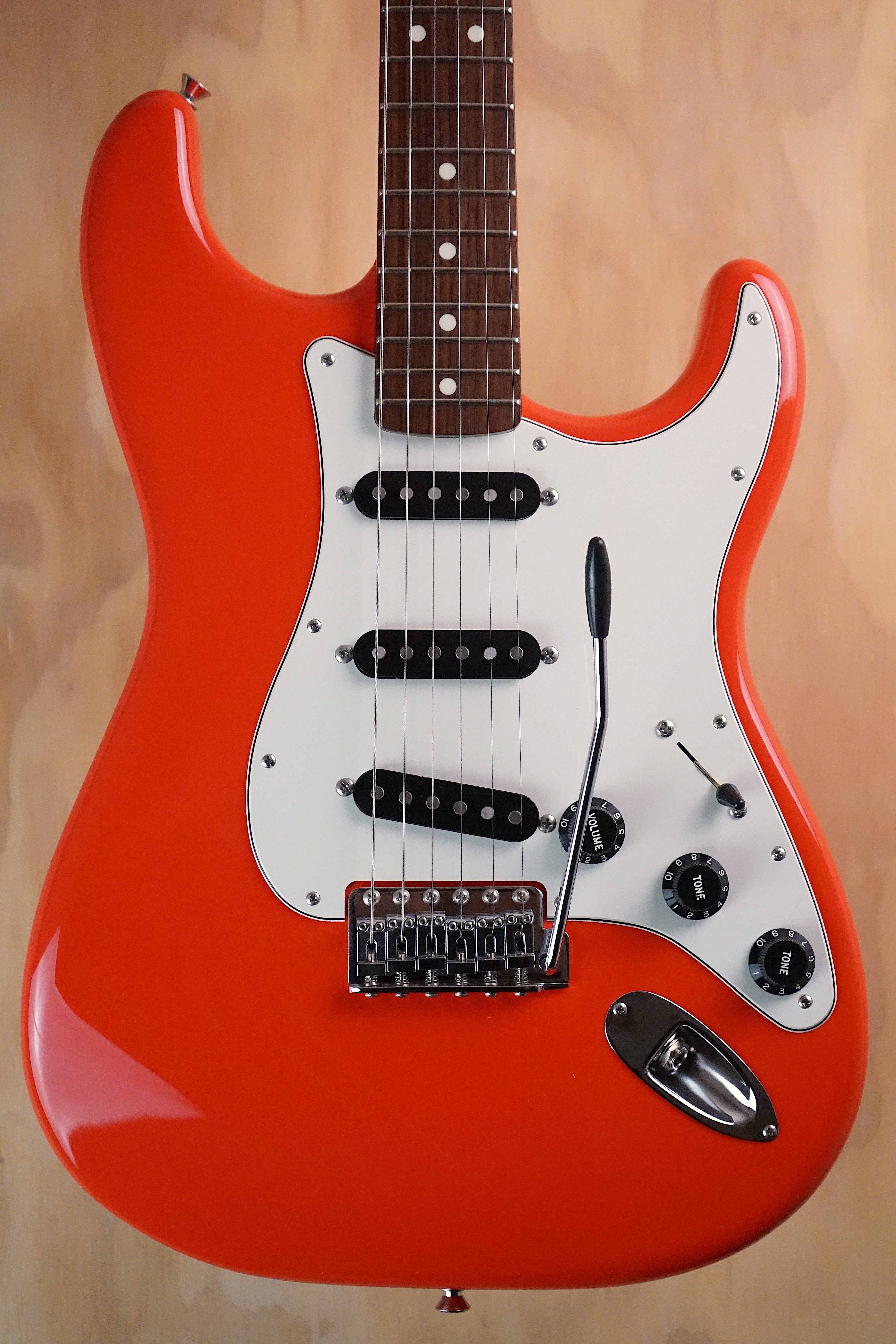 Fender Made in Japan Limited International Colour Stratocaster Morocco Red, (Used, Comm)