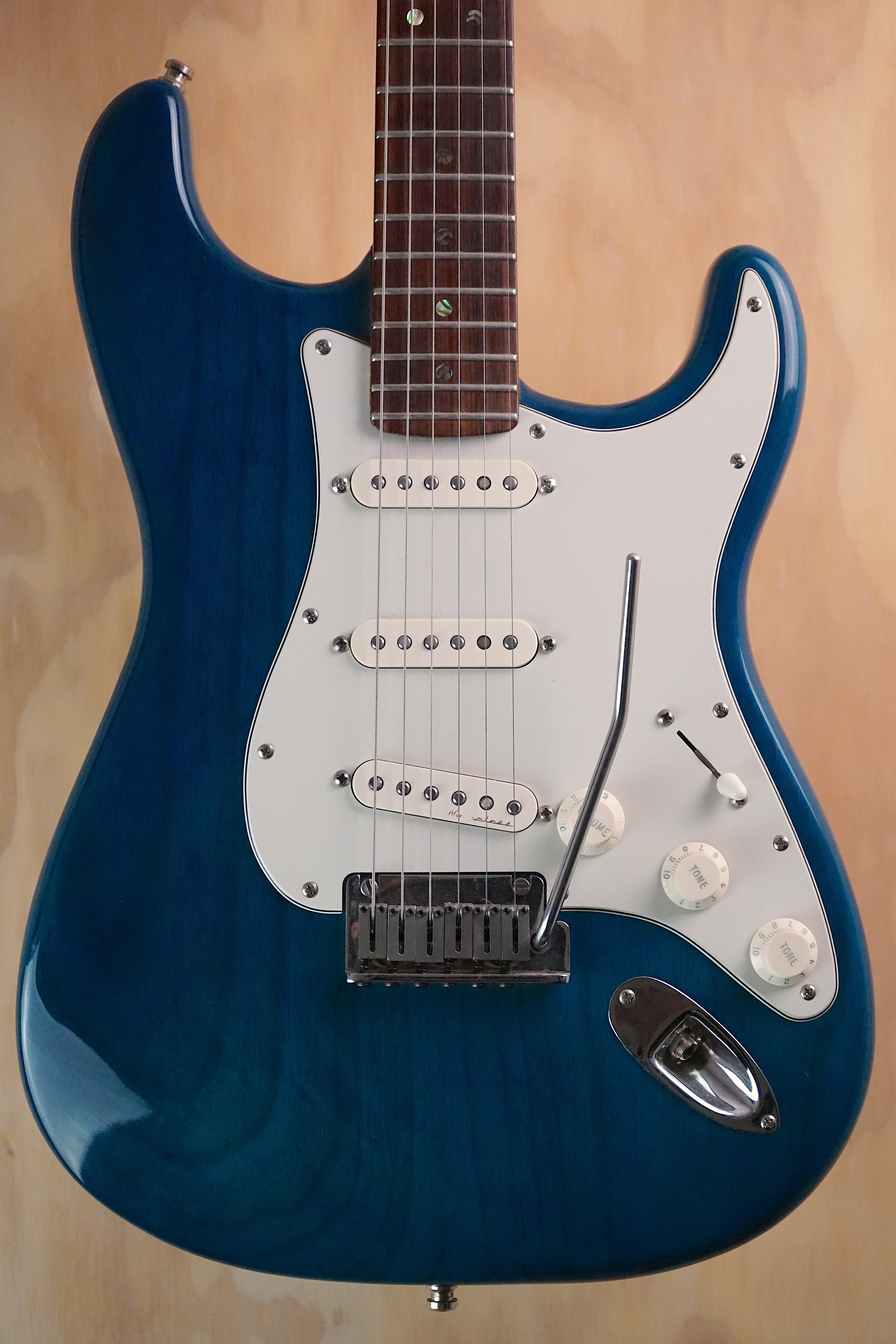 2000 Fender American Deluxe Stratocaster Teal Green Transparent, (Used, Comm)