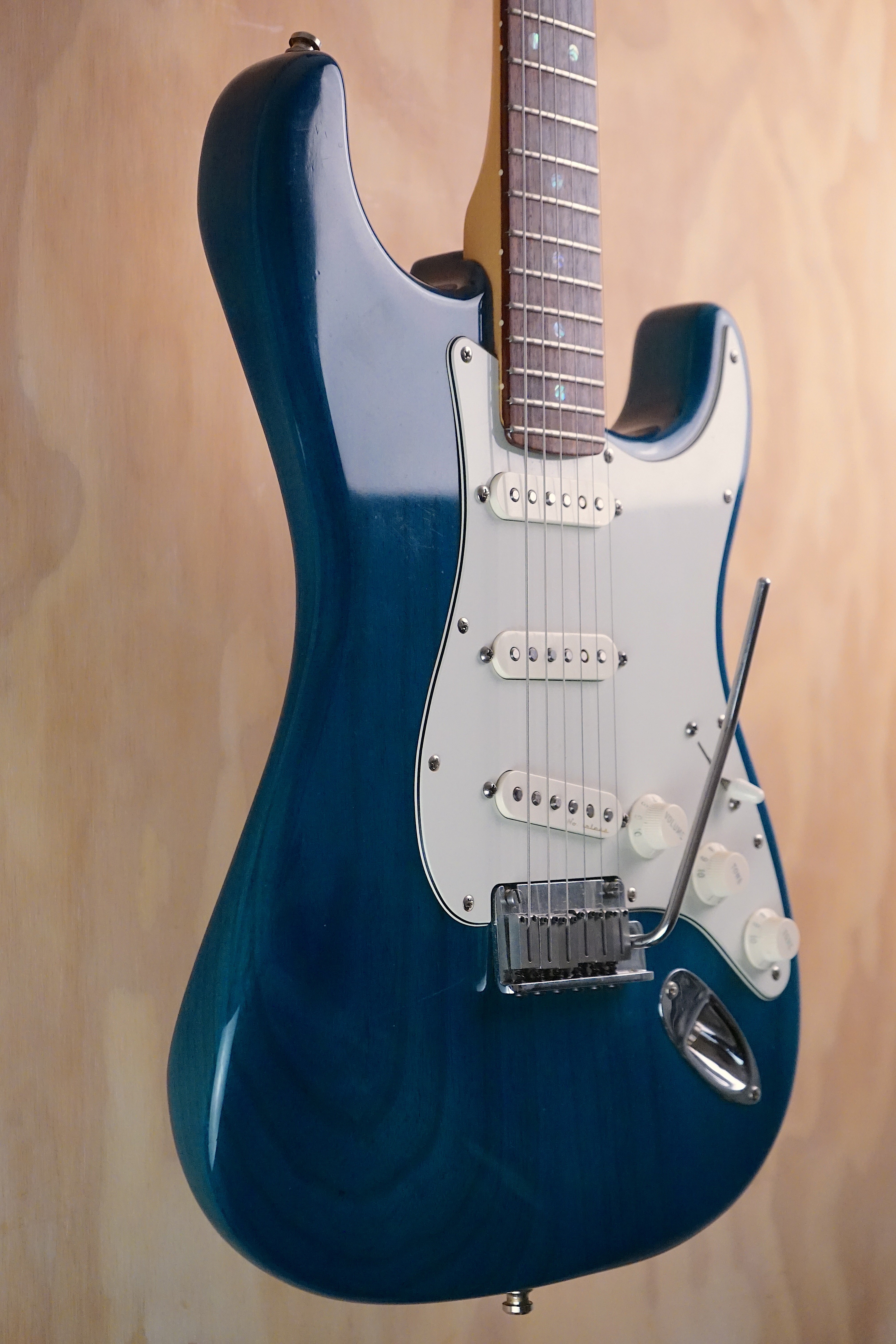 2000 Fender American Deluxe Stratocaster Teal Green Transparent, (Used, Comm)