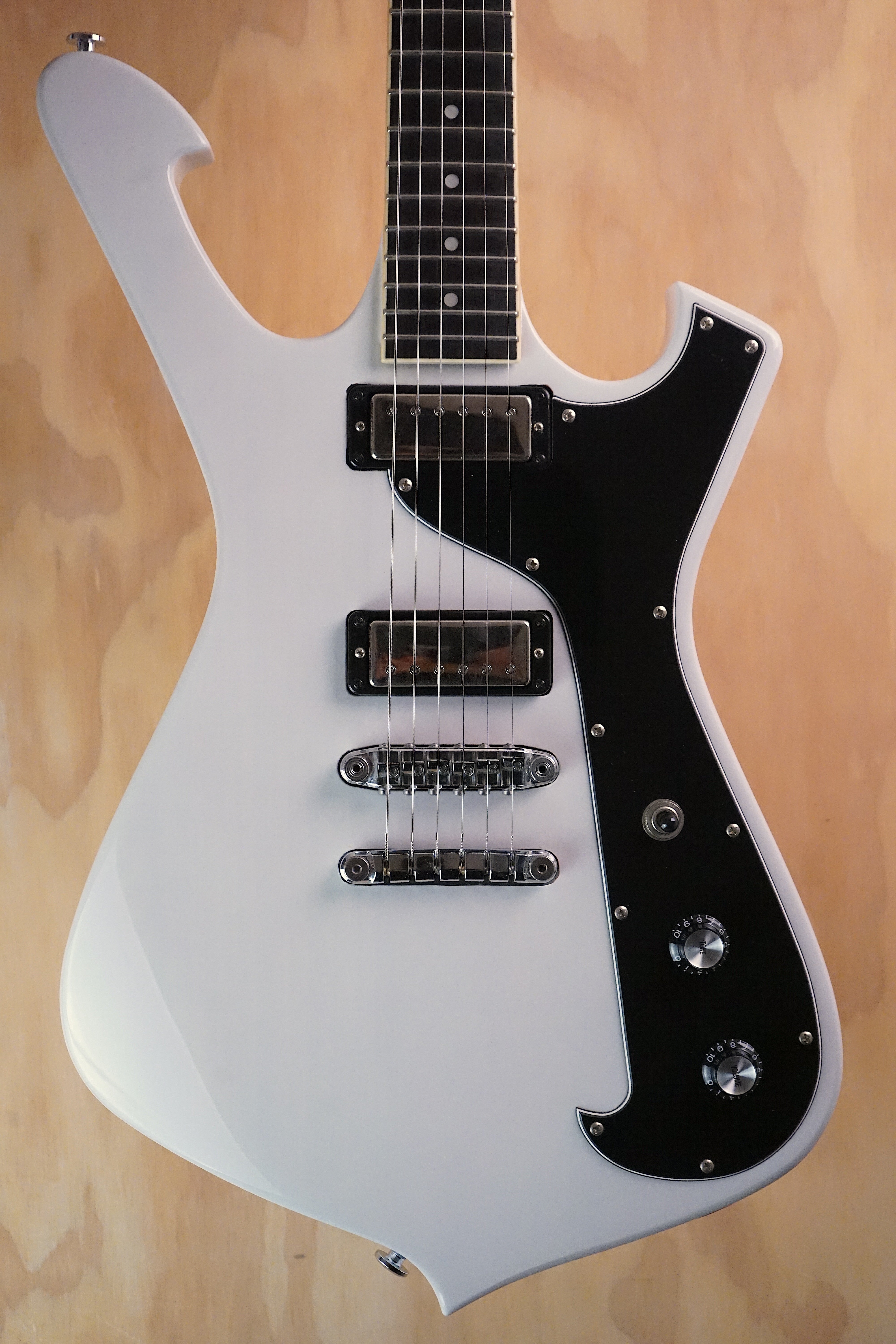 Ibanez FRM200 Paul Gilbert Fireman White Blonde Signed, (Used, Comm)