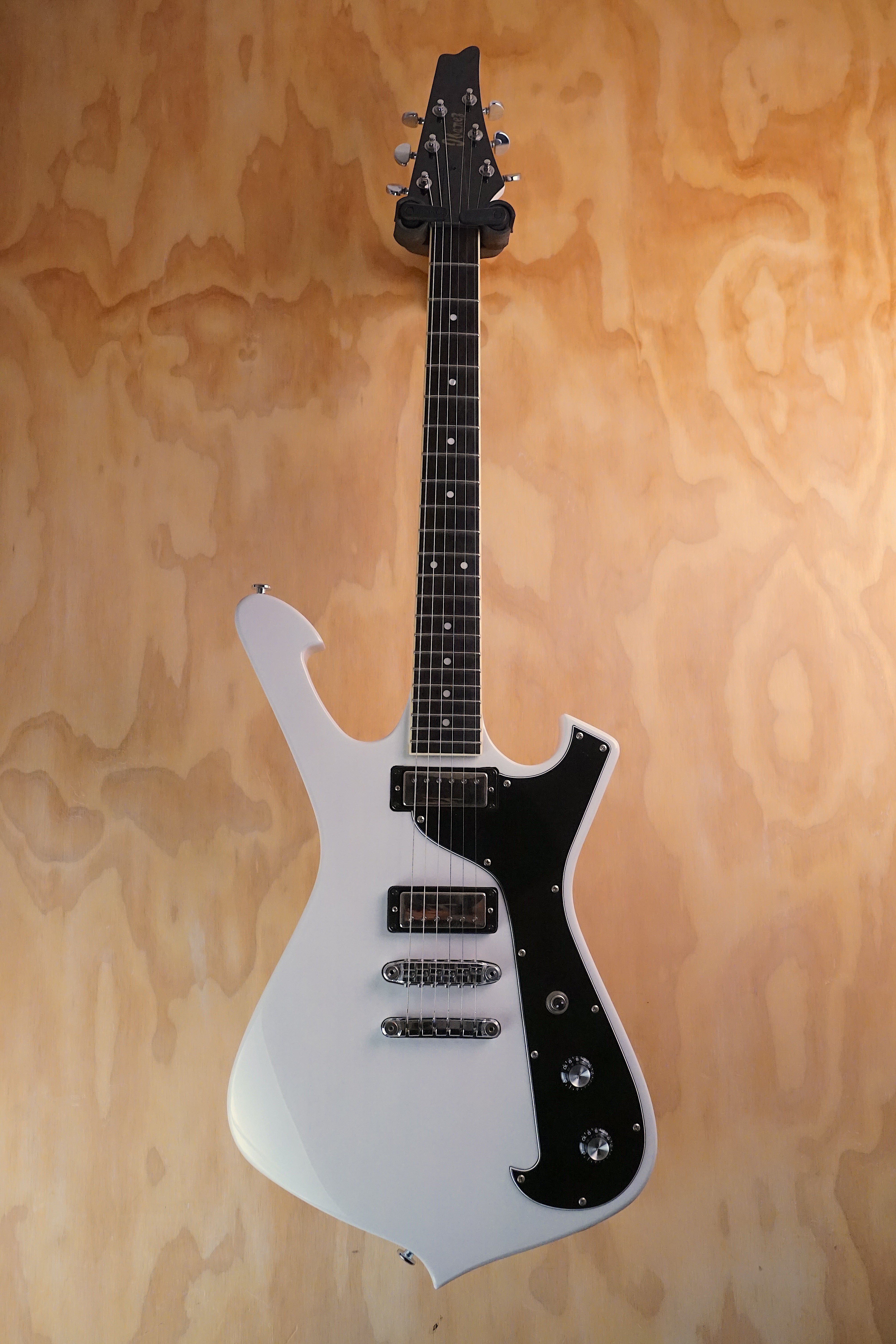 Ibanez FRM200 Paul Gilbert Fireman White Blonde Signed, (Used, Comm)