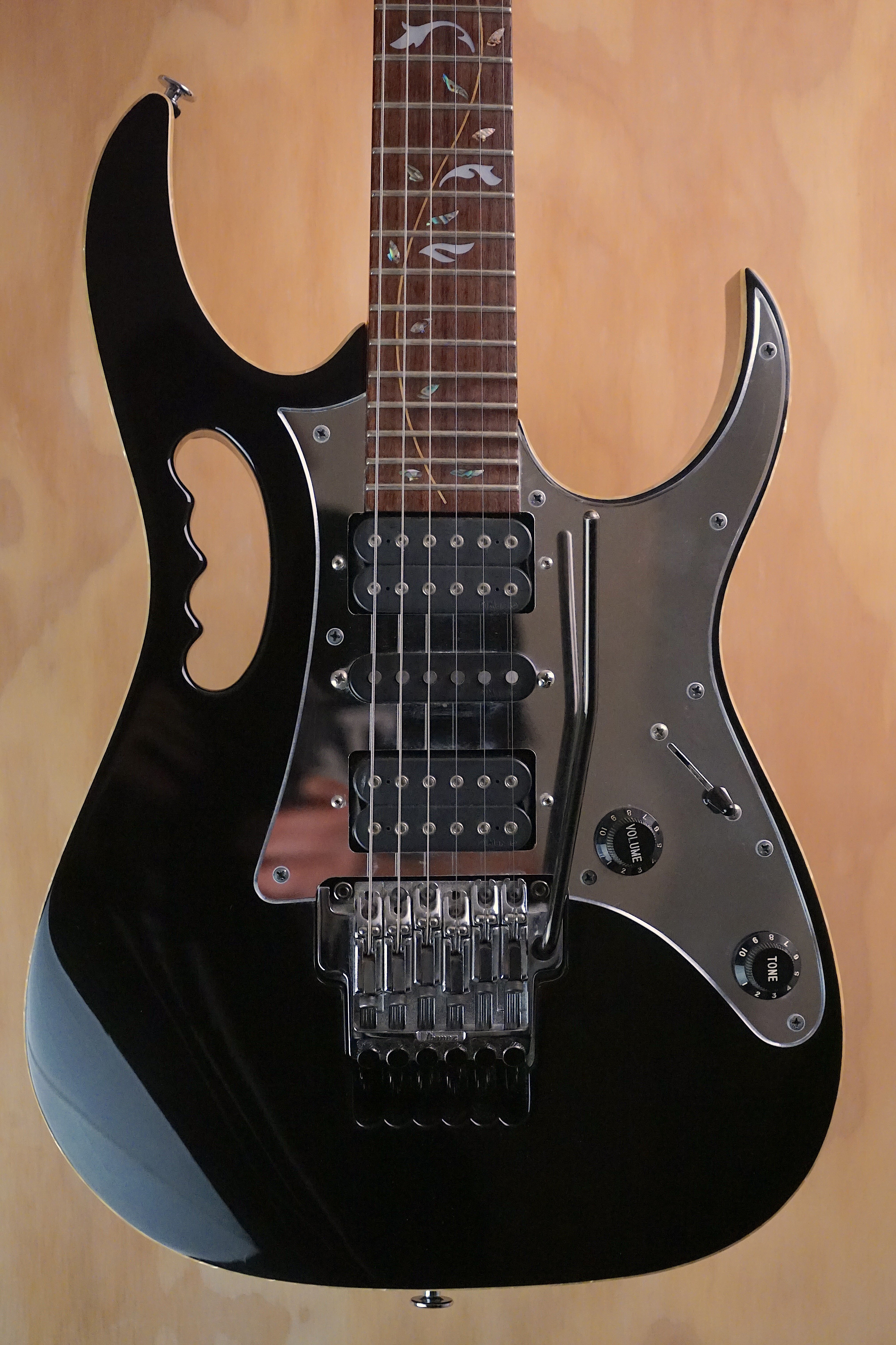 2008 Ibanez JEM77V BK Steve Vai Signature Black, (Used, Comm)