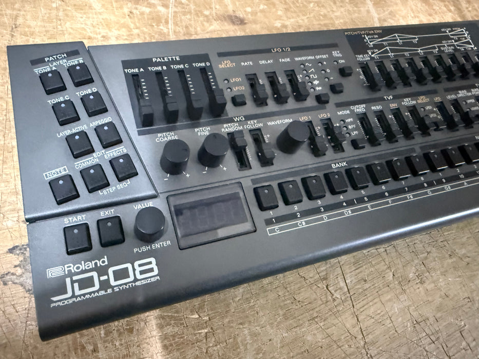 Roland JD-08 (Used)