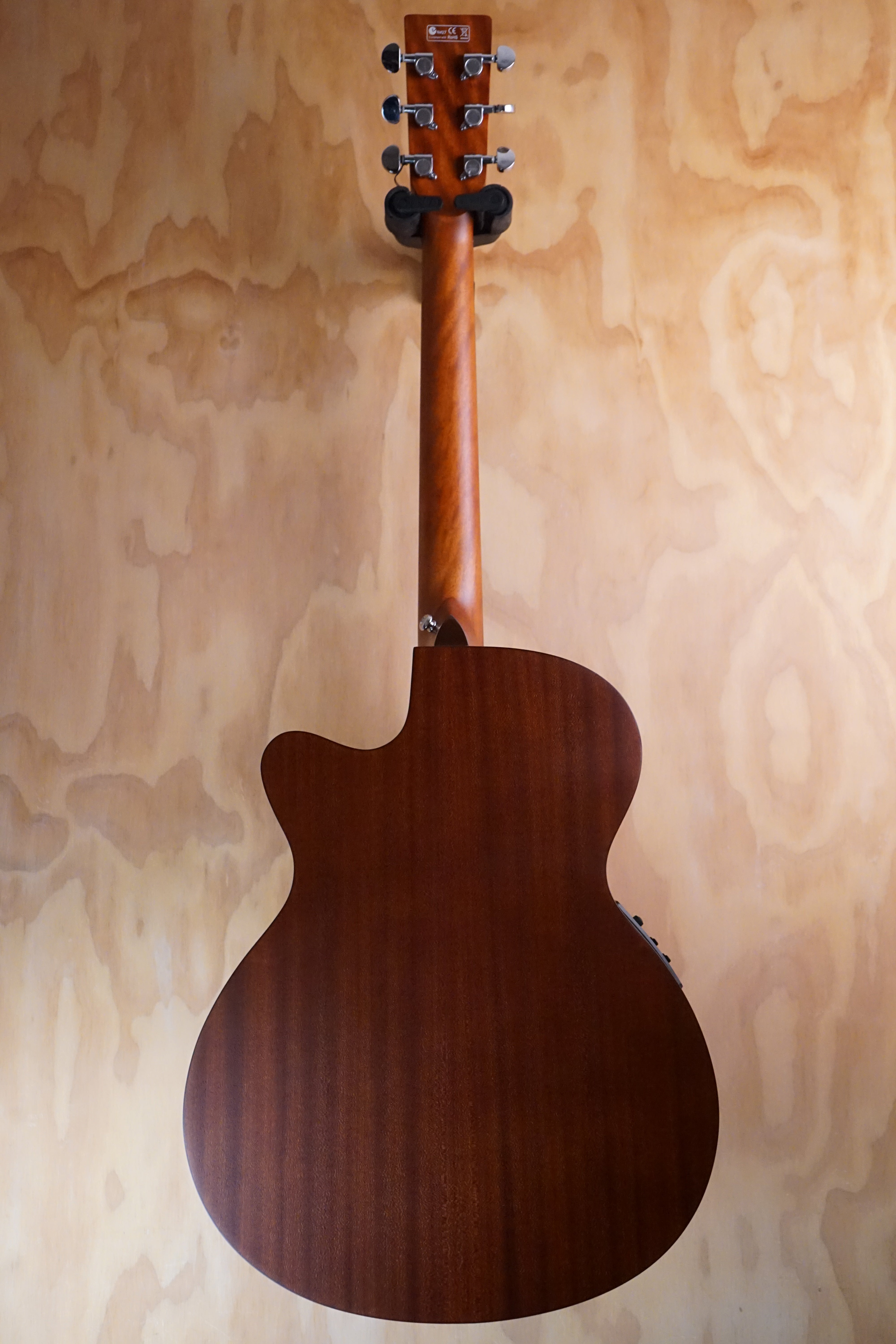 SQOE EA-60YN Electro Acoustic Guitar in Natural - Fair Deal Music