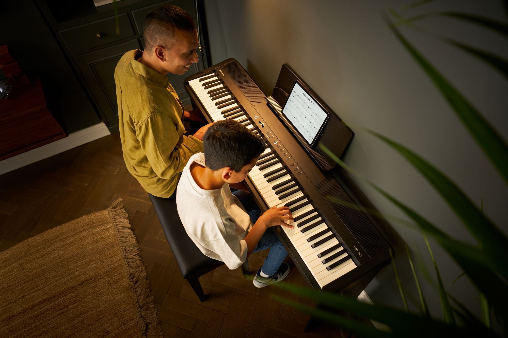 Roland FP-40 Portable Digital Piano Home Bundle - Black