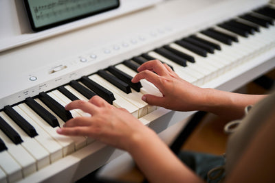 Roland FP-40 Portable Digital Piano Home Bundle - White