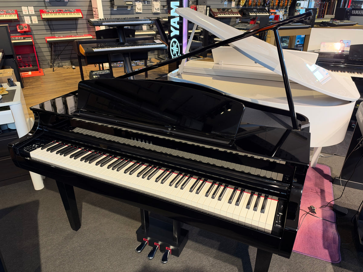 Yamaha CLP-765GP Clavinova Grand Piano Polished Ebony (Used)