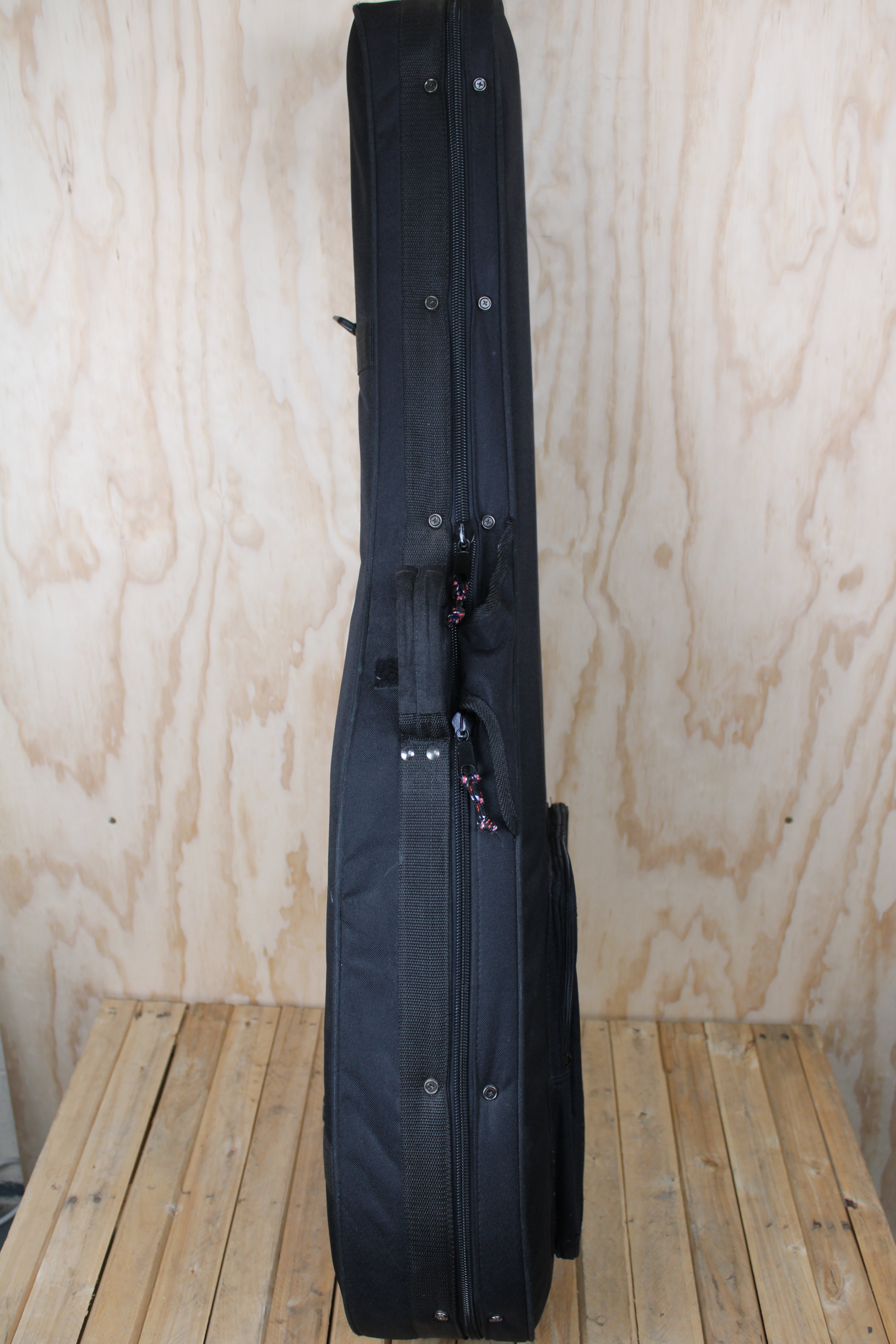 Semi Rigid Guitar Case Gatorcase USED - Fair Deal Music