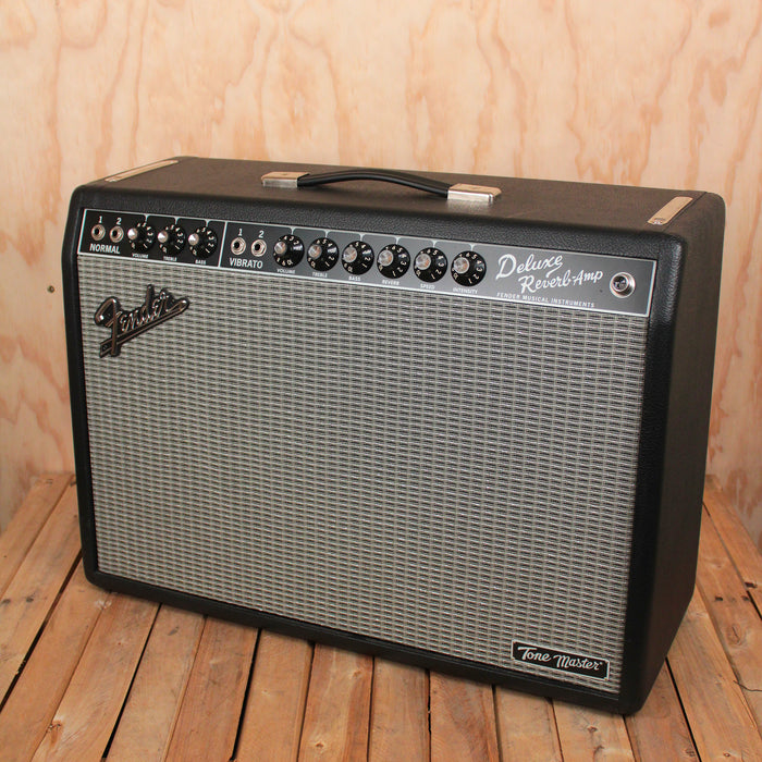 Fender Tone Master Deluxe Reverb Electric Guitar Amp, Ex Display - Fair Deal Music