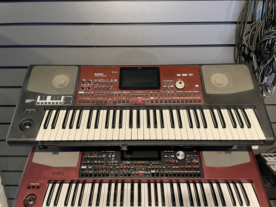Korg Pa700-OR Professional Arranger Keyboard Oriental Version (Used) - Fair Deal Music