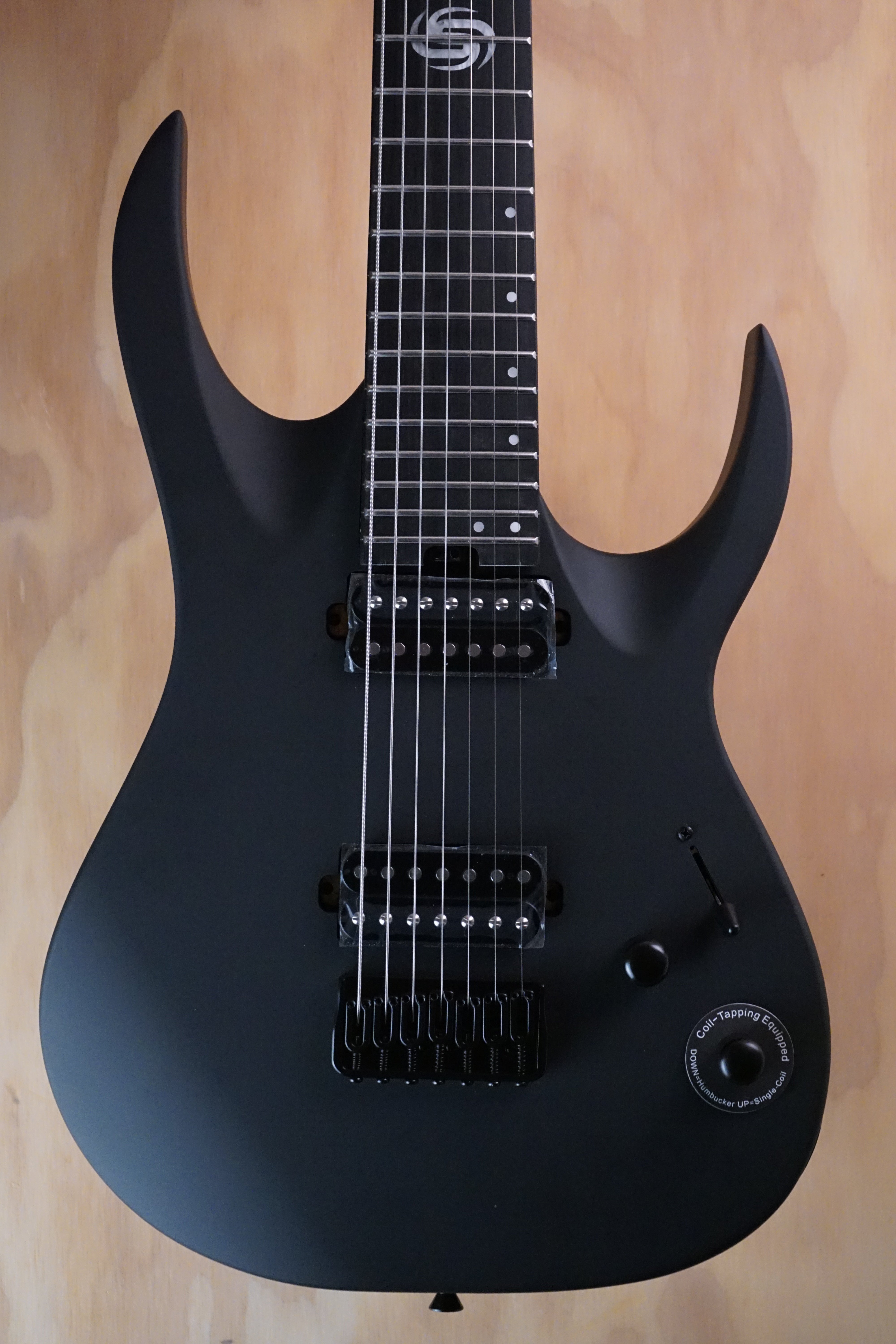 SQOE SEIB-7S 7-String Electric Guitar Black - Fair Deal Music
