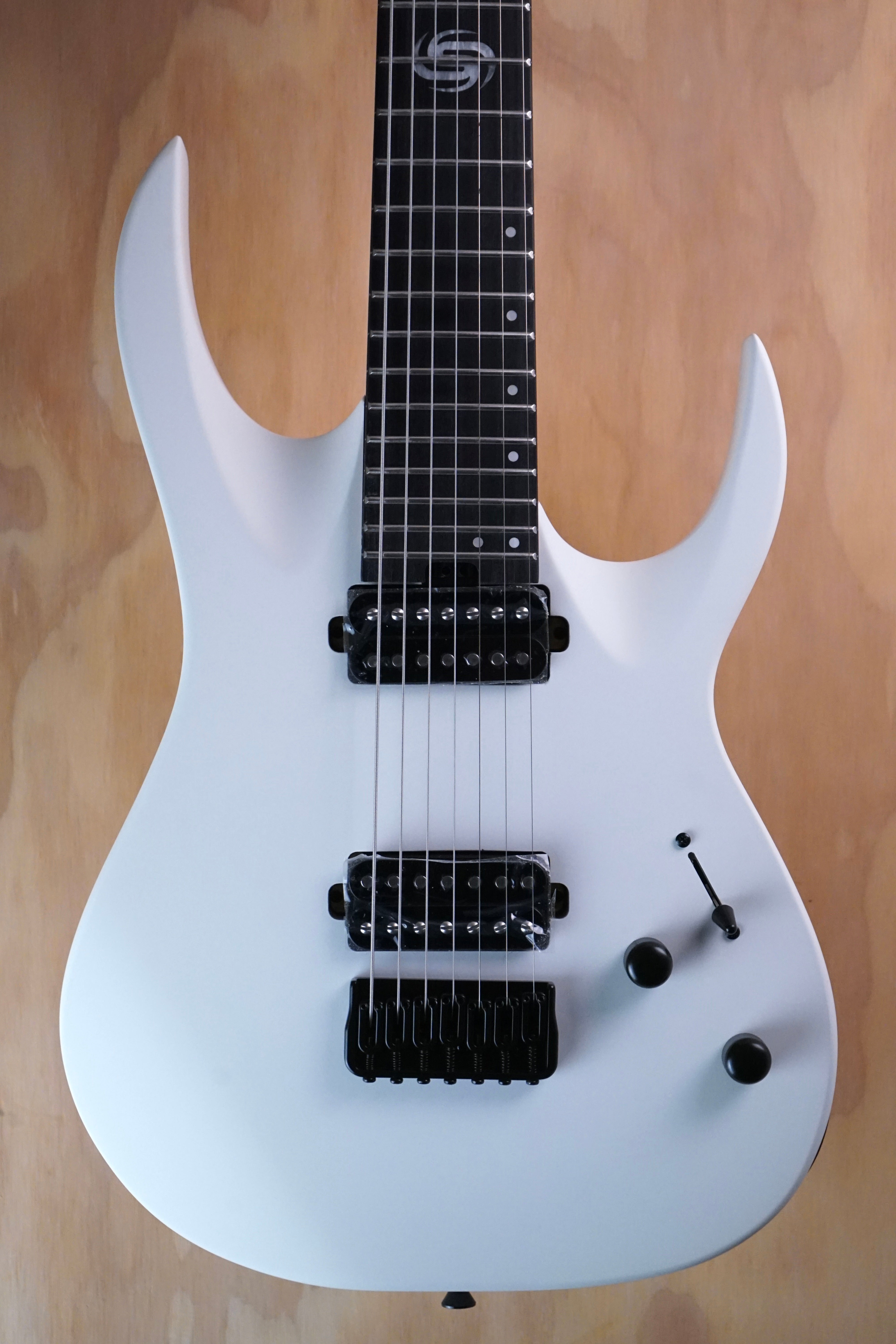 SQOE SEIB-7S 7-String Electric Guitar White - Fair Deal Music