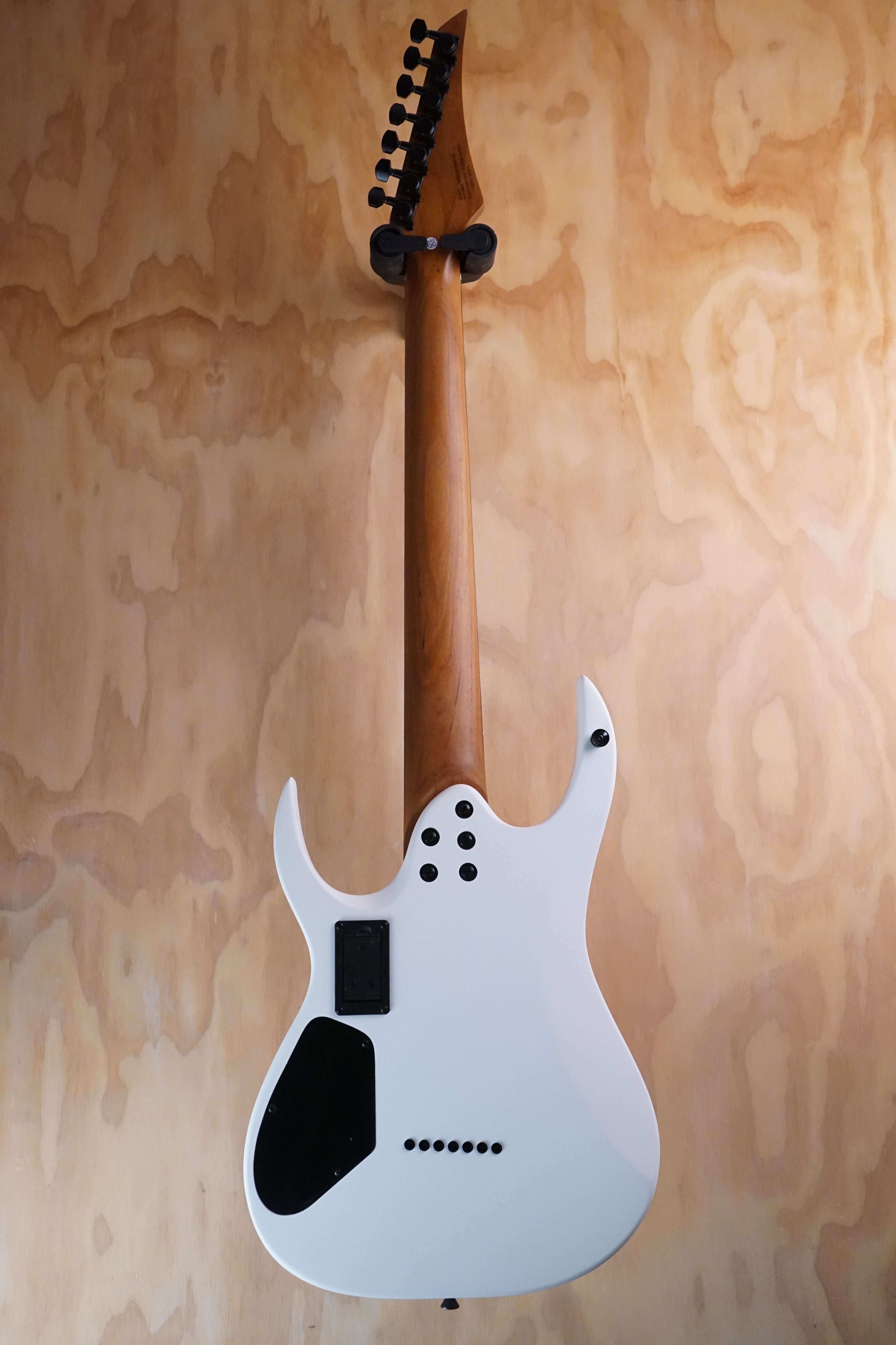 SQOE SEIB-7S 7-String Electric Guitar White - Fair Deal Music