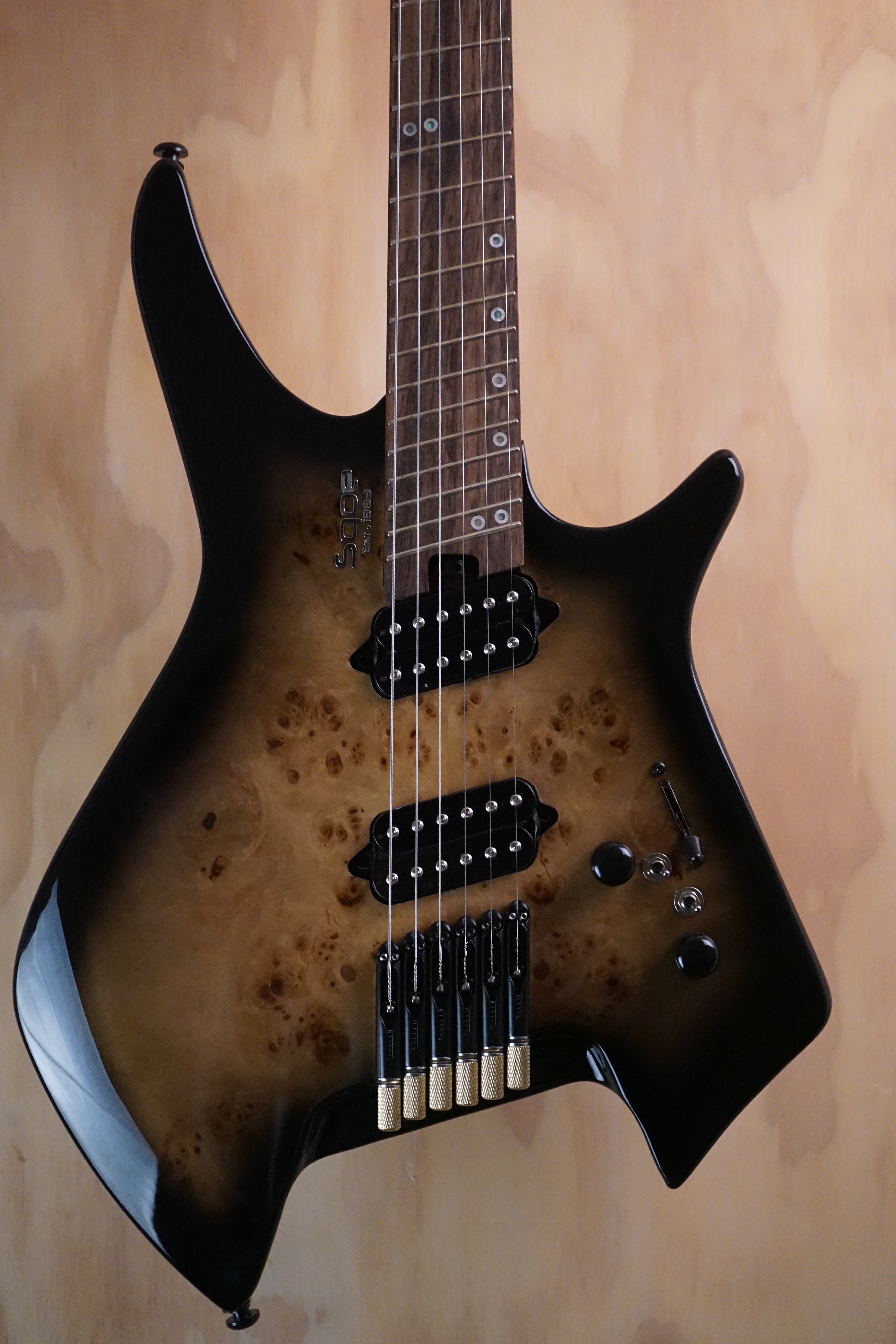SQOE SEIB992 Headless Electric Guitar In Black - Fair Deal Music
