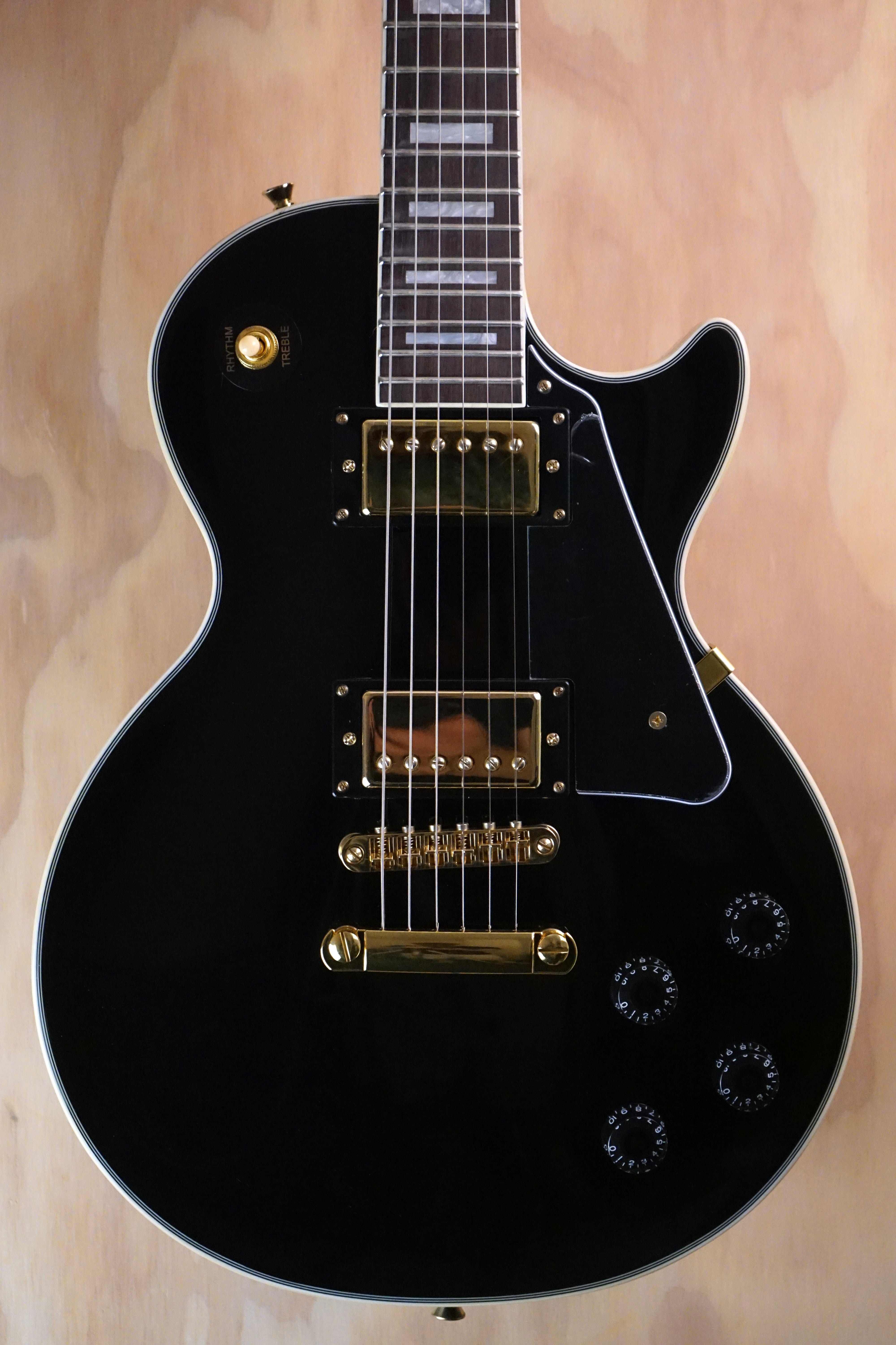 SQOE SELP300 LP Custom Style Guitar in Black - Fair Deal Music