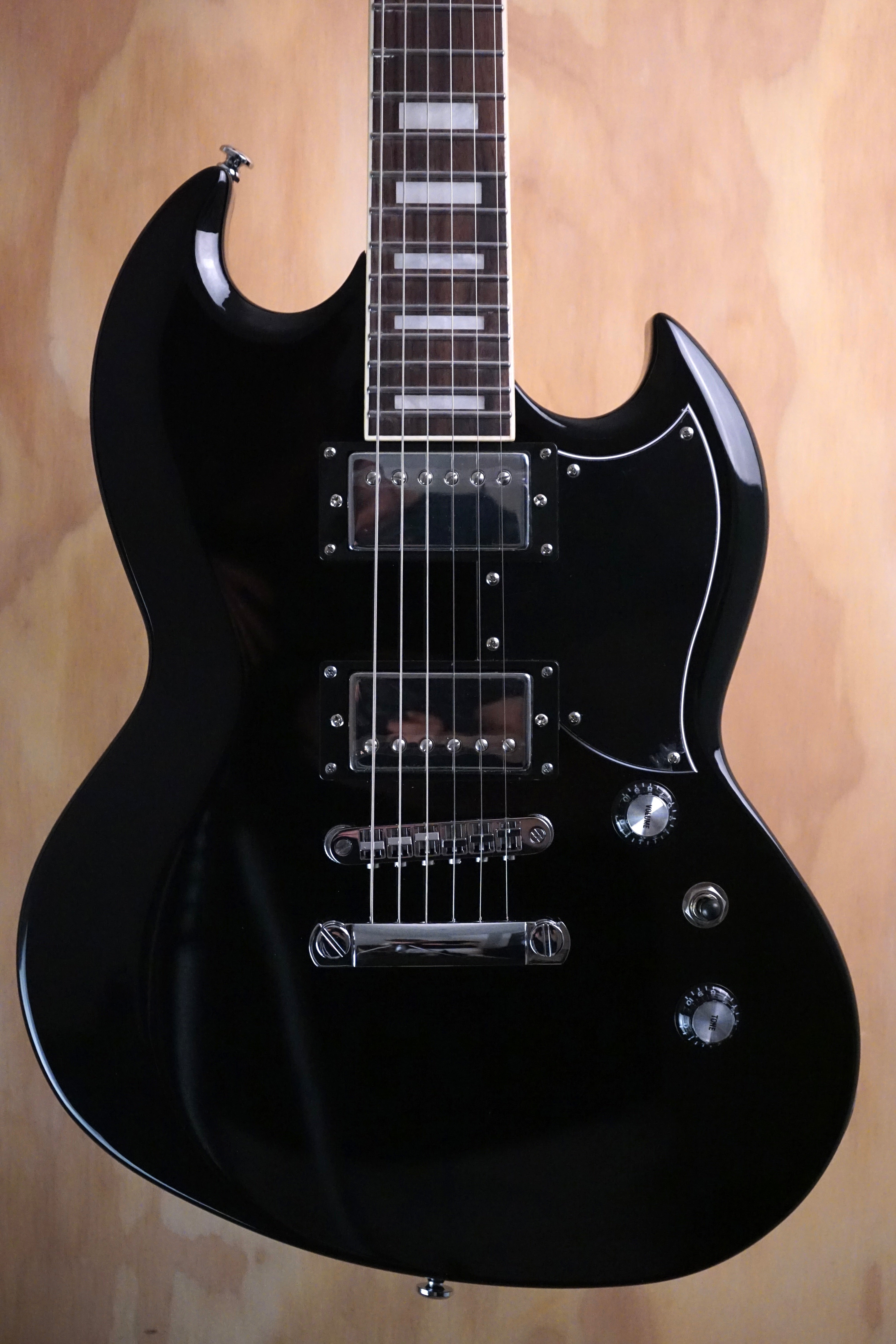 SQOE SESG450 Electric Guitar In Black - Fair Deal Music