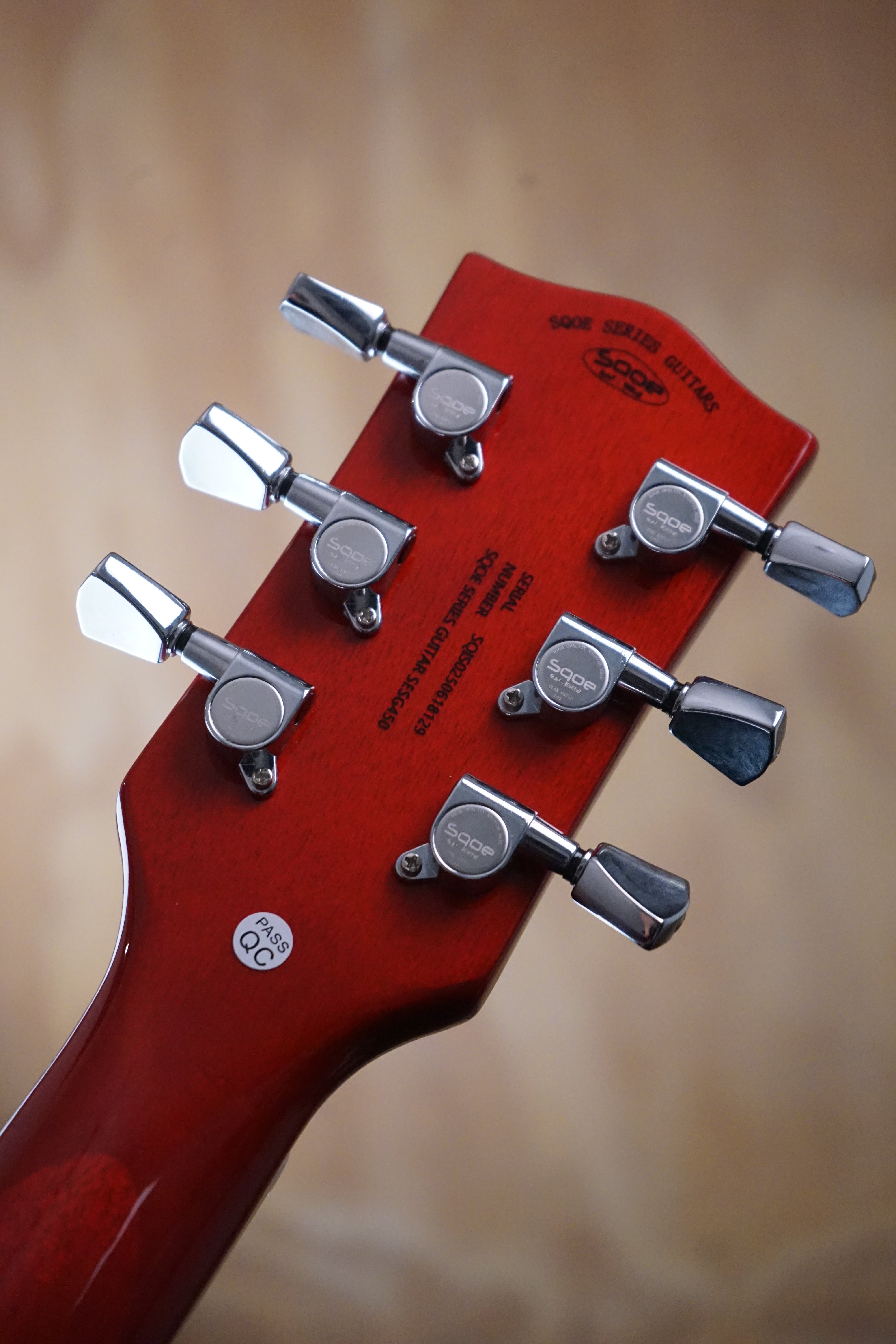 SQOE SESG450 Electric Guitar In Red - Fair Deal Music
