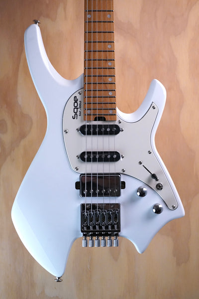 SQOE SEWT700 Headless Electric Guitar in White - Fair Deal Music